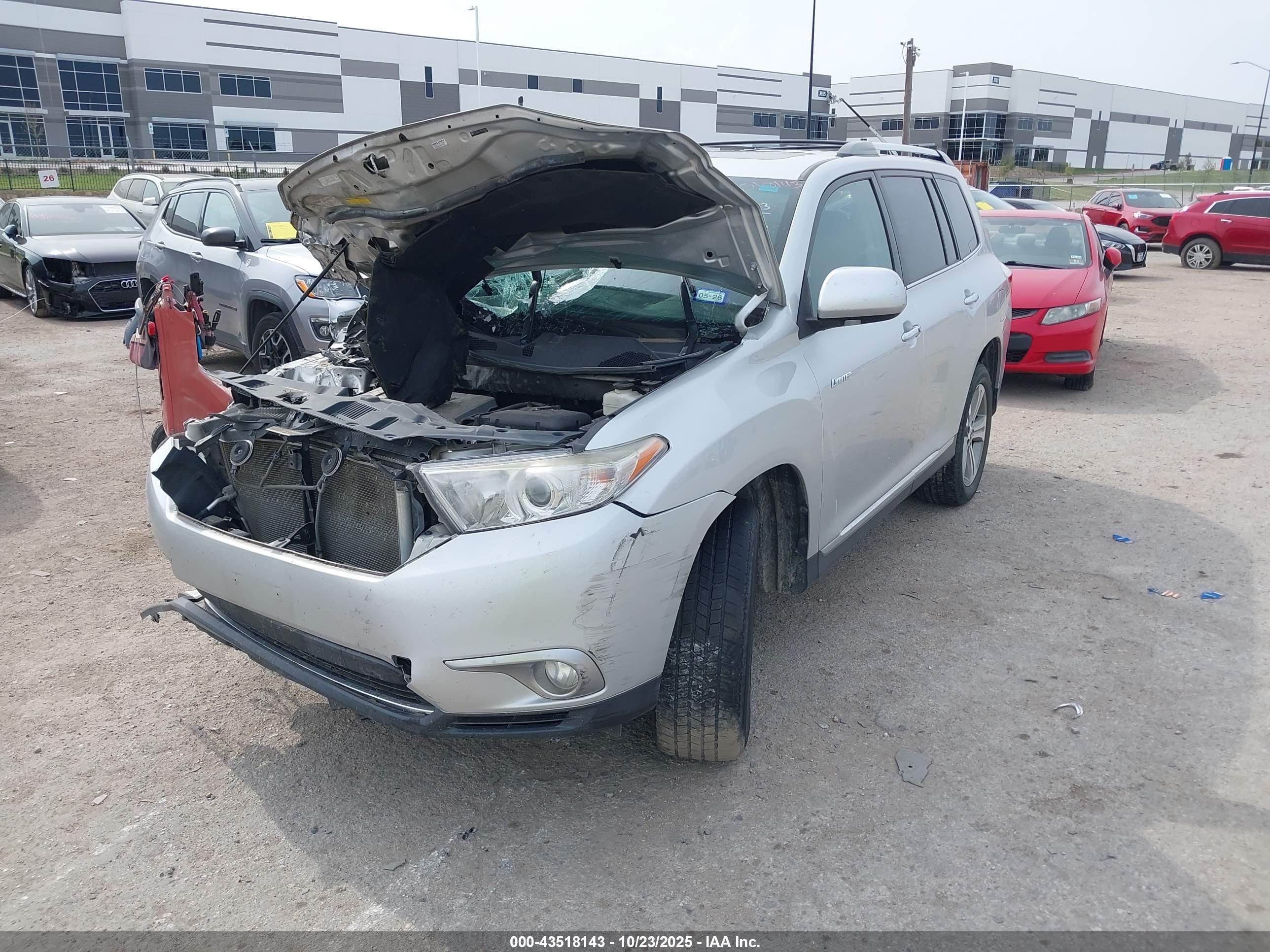 TOYOTA HIGHLANDER image 2