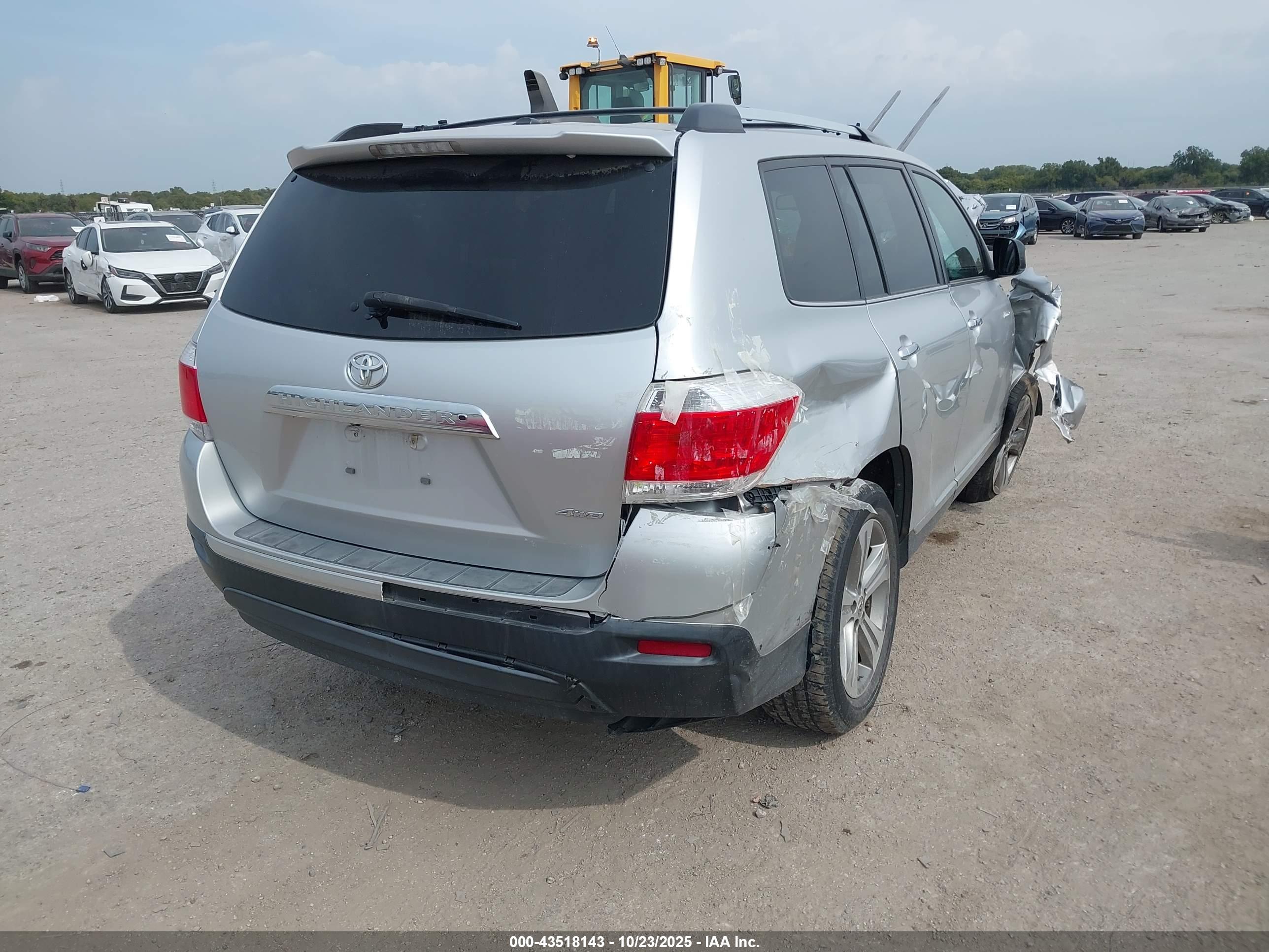 TOYOTA HIGHLANDER image 4