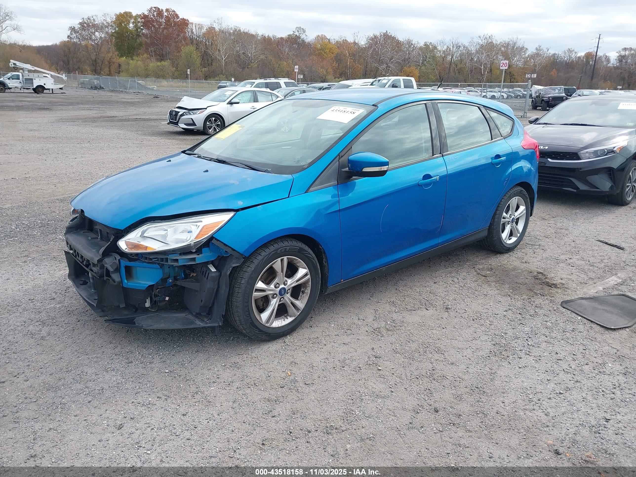 FORD FOCUS image 2