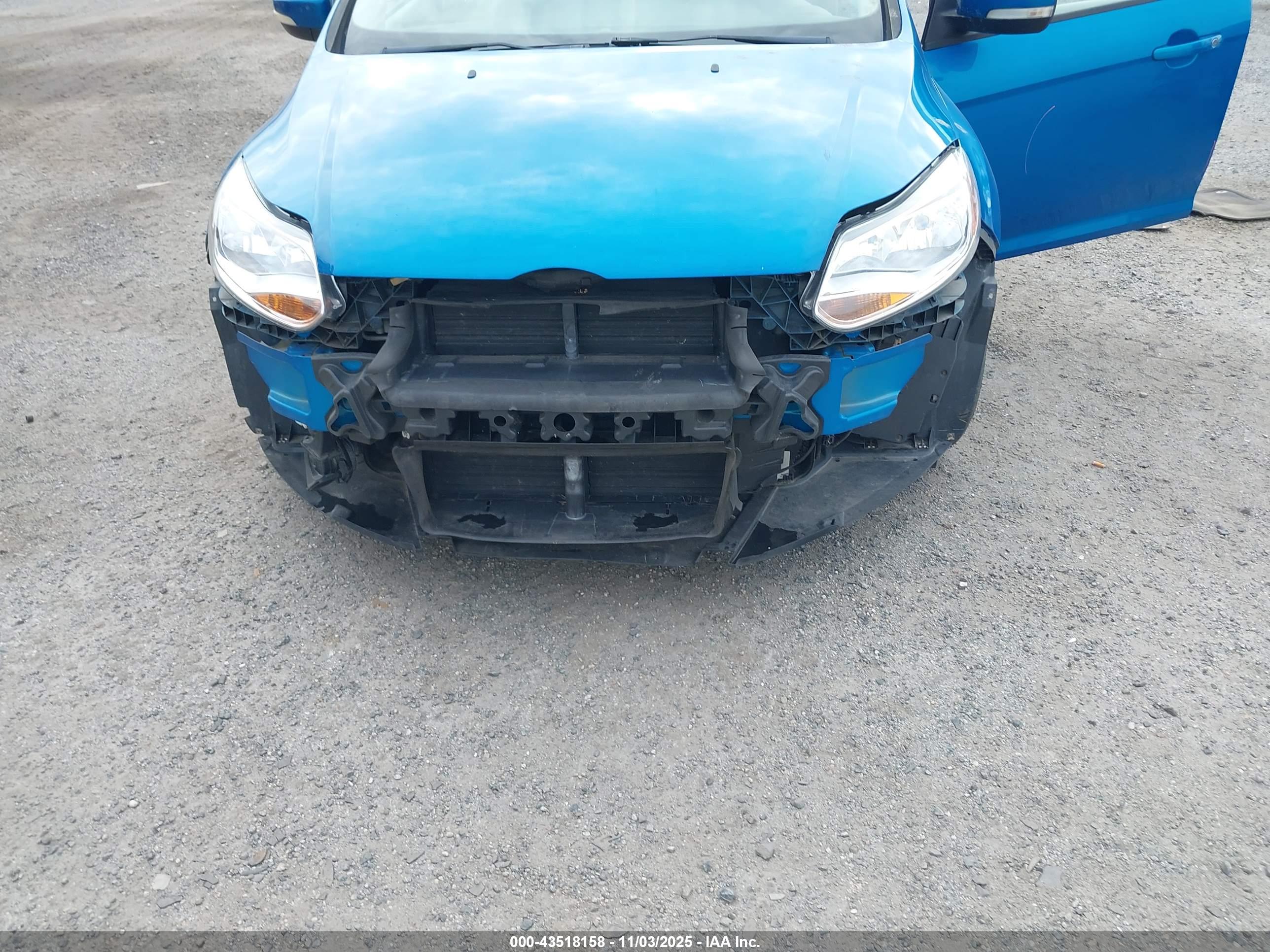 FORD FOCUS image 6