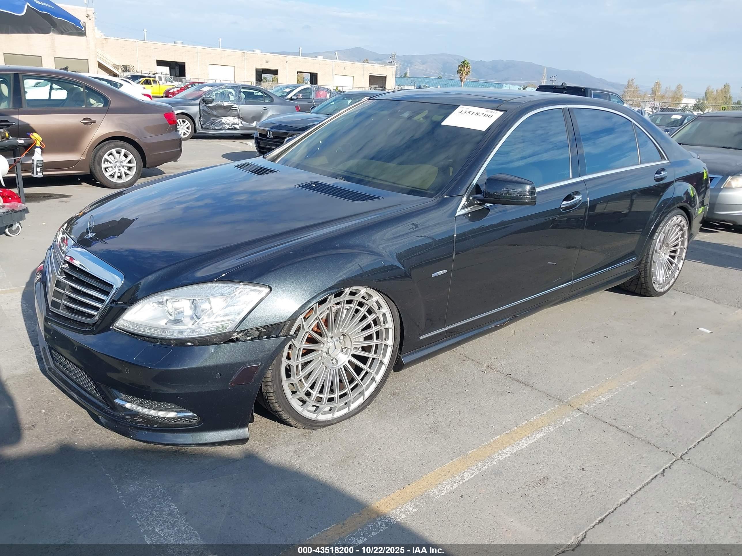 MERCEDES-BENZ S image 2