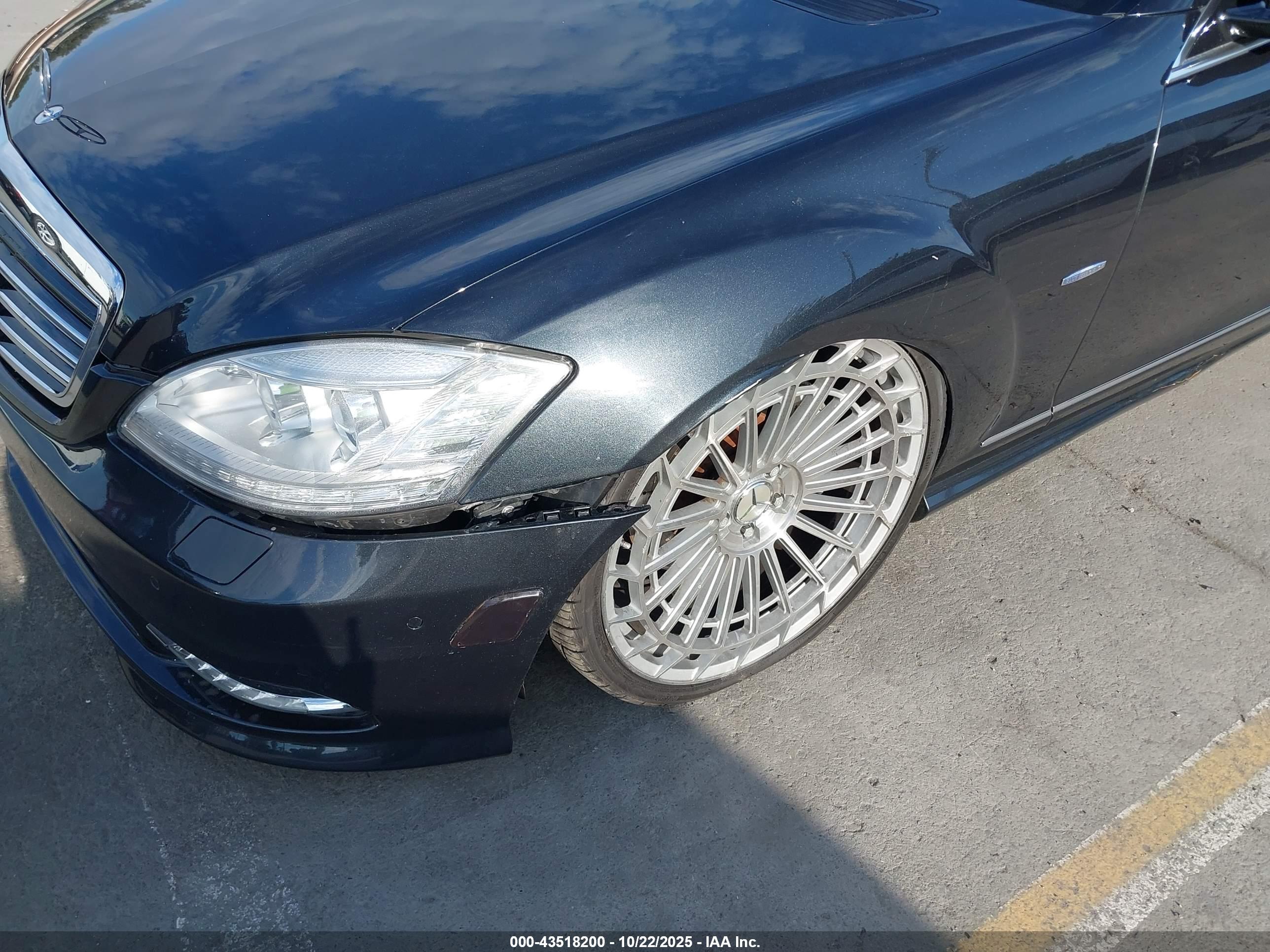 MERCEDES-BENZ S image 6