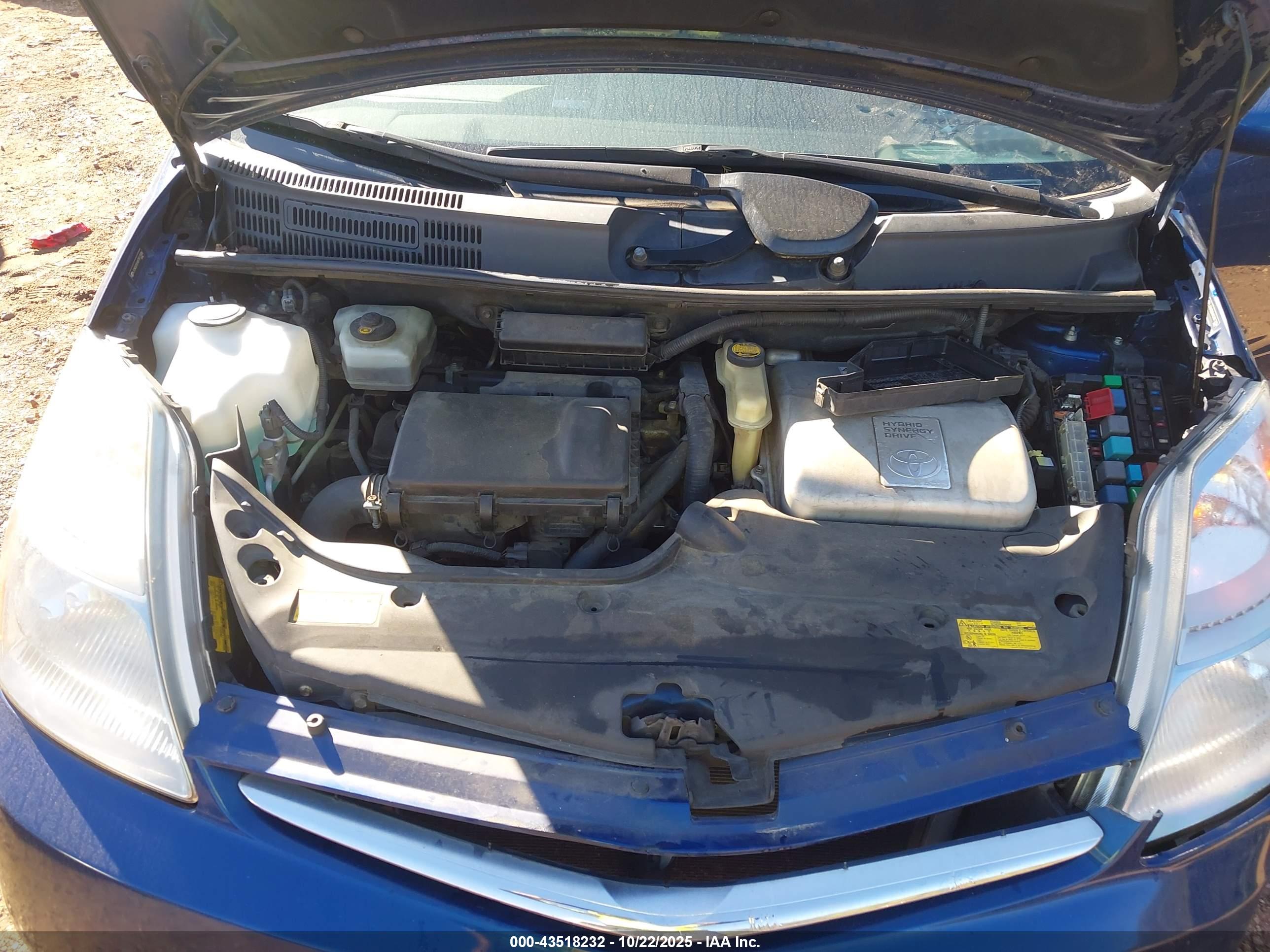 TOYOTA PRIUS image 10