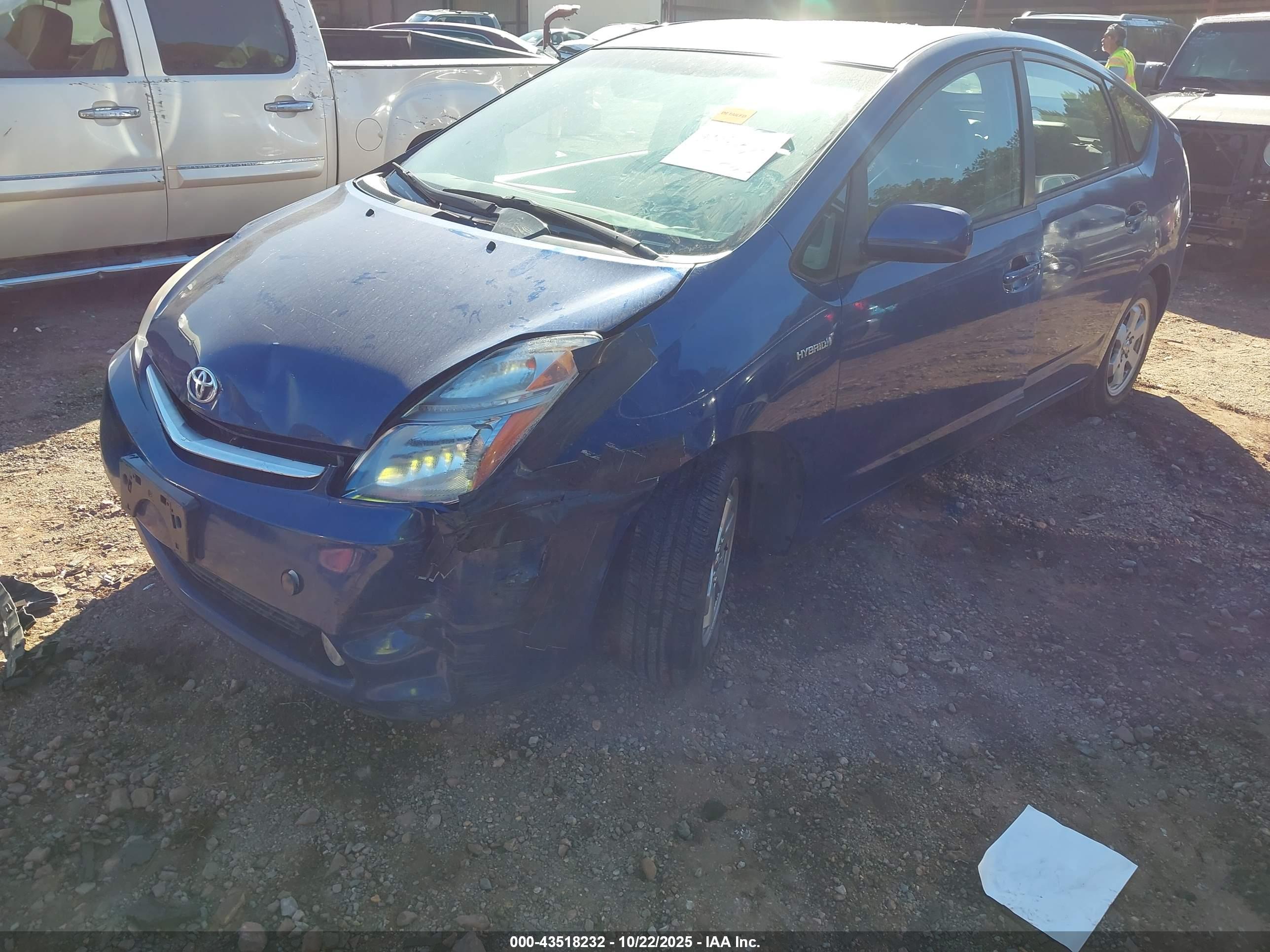 TOYOTA PRIUS image 2