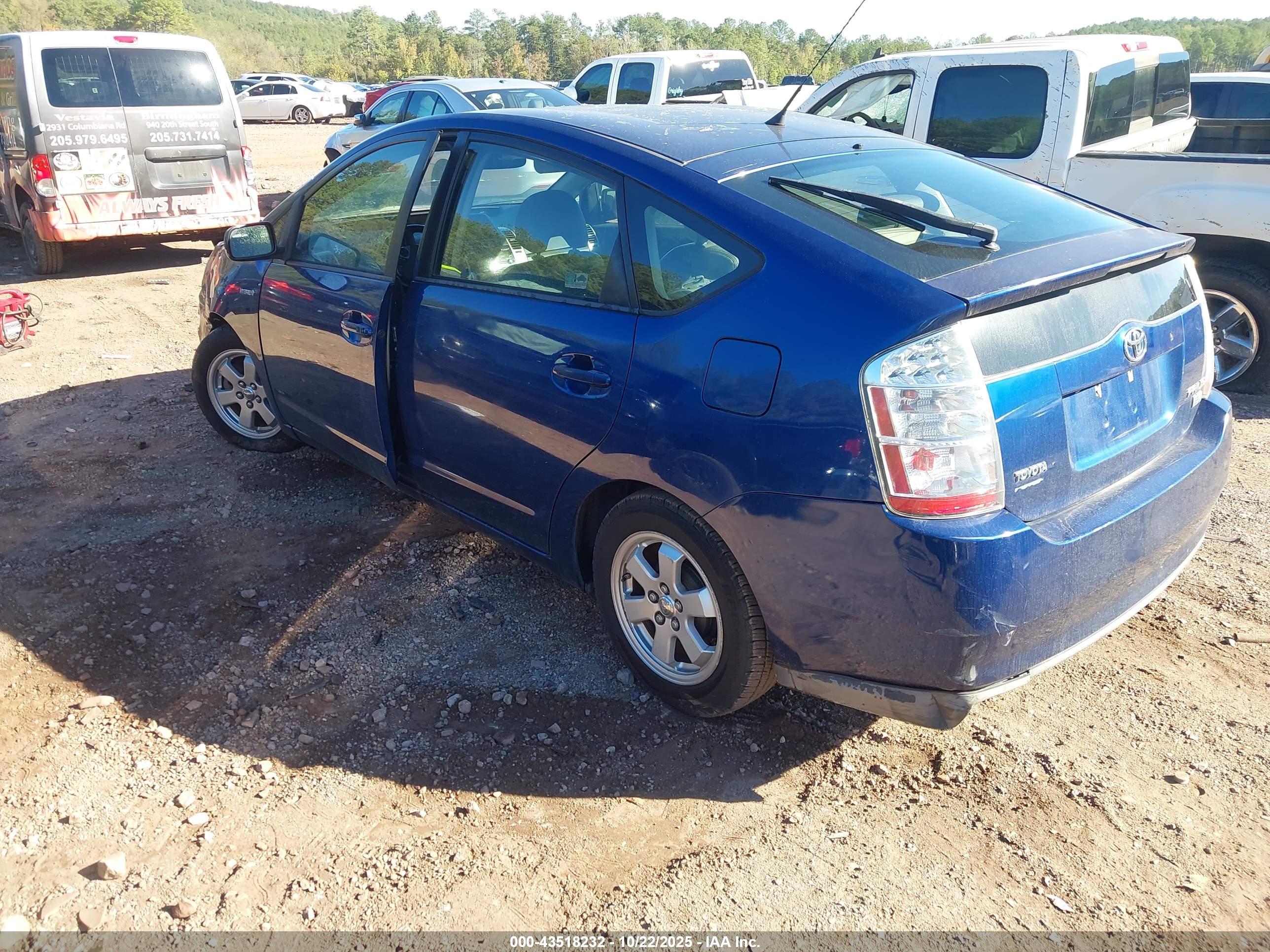 TOYOTA PRIUS image 3
