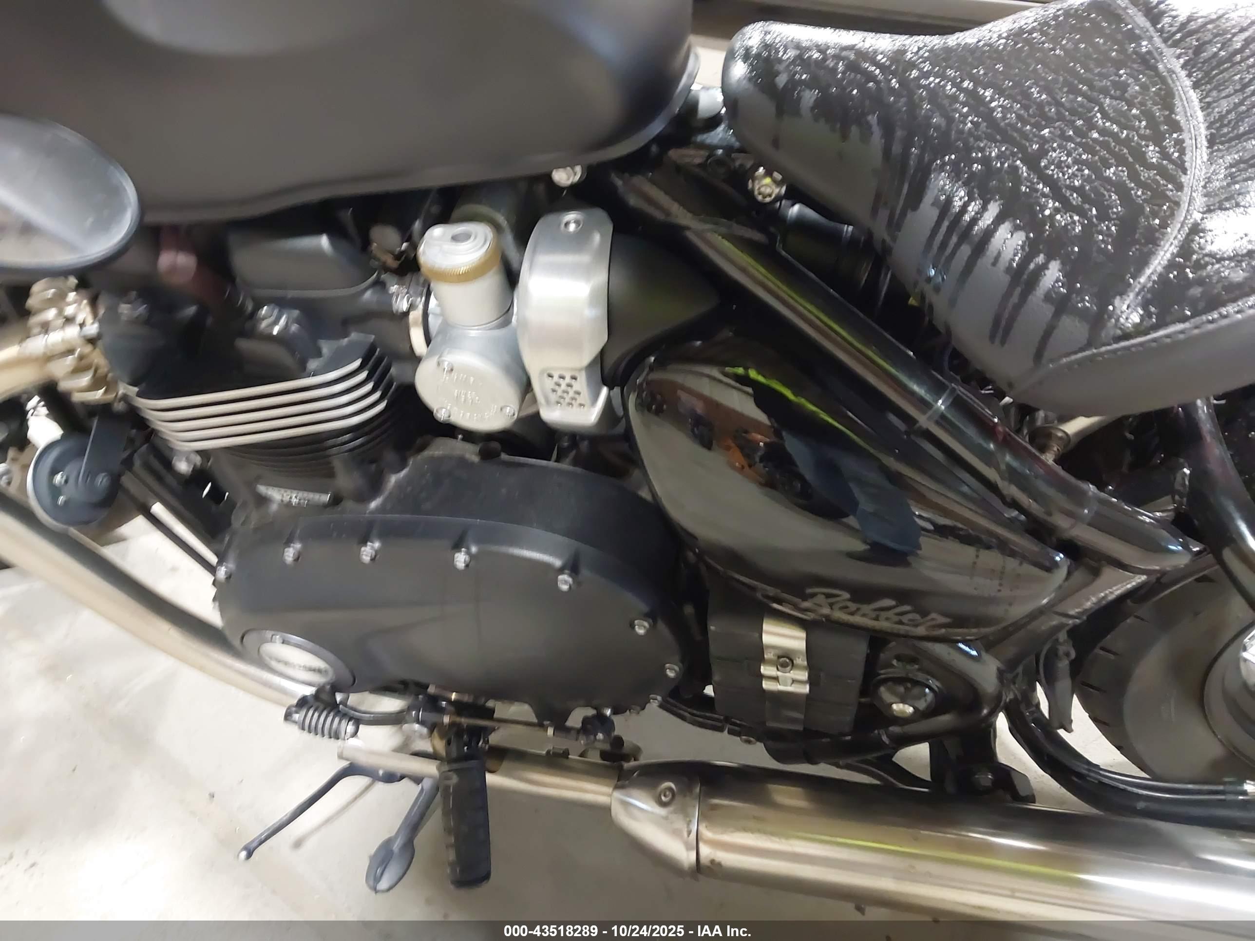 TRIUMPH MOTORCYCLE image 9