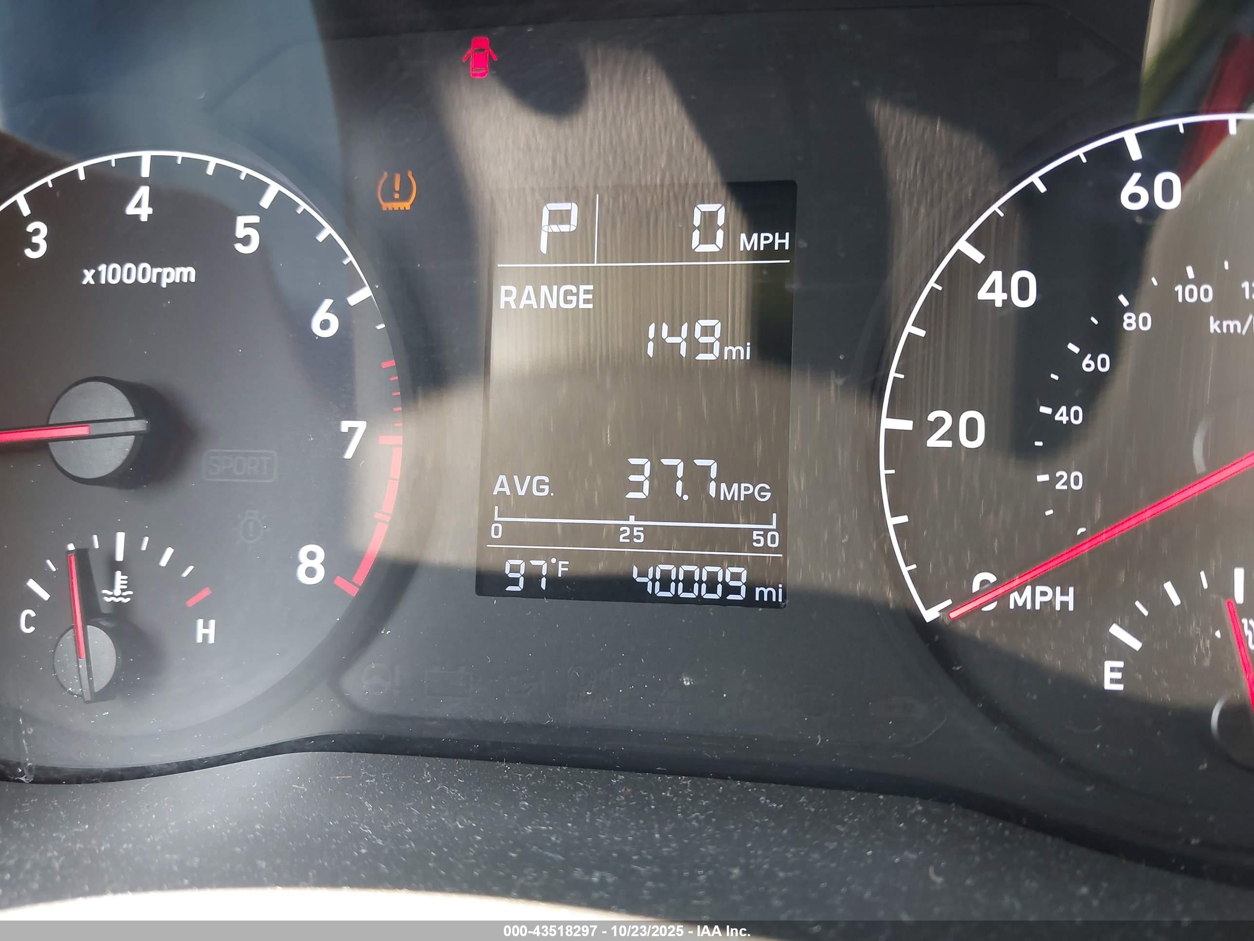 HYUNDAI ACCENT image 7