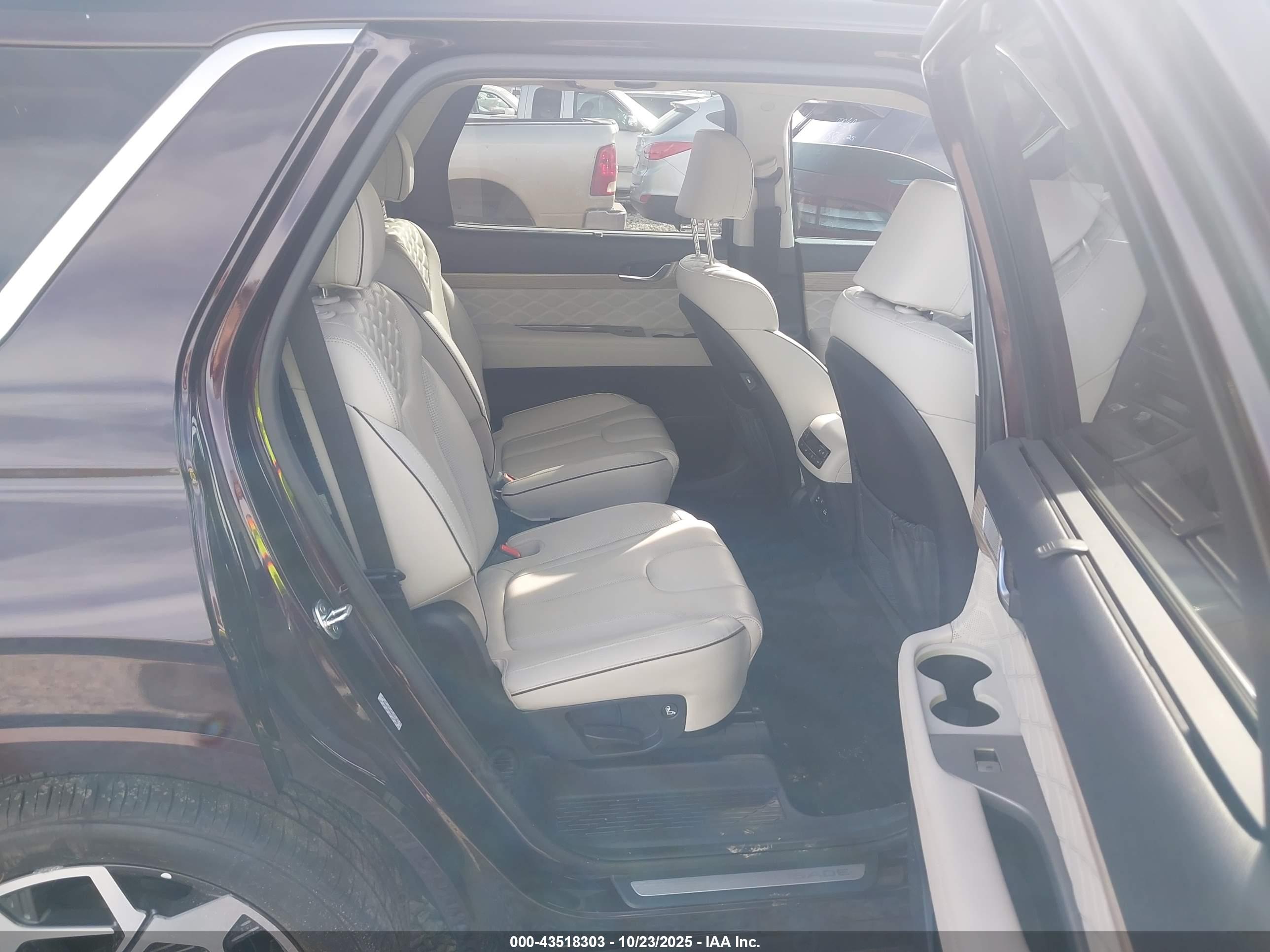 HYUNDAI PALISADE image 8