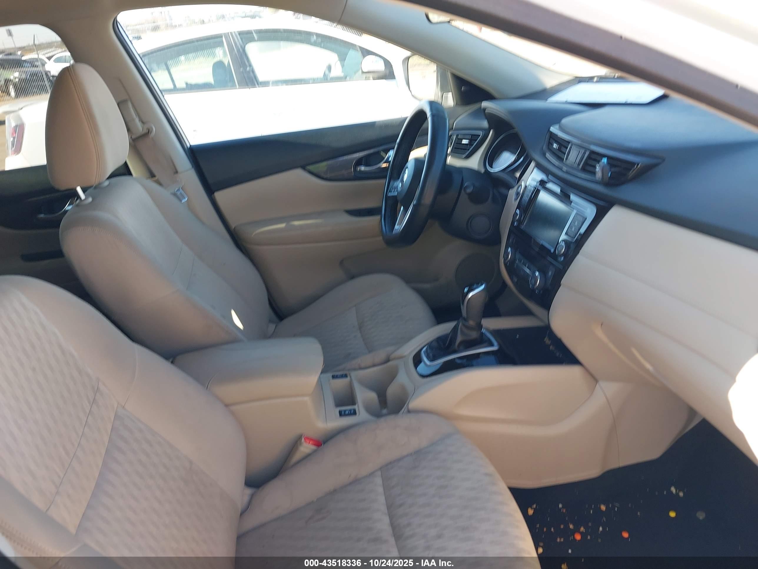 NISSAN ROGUE image 5