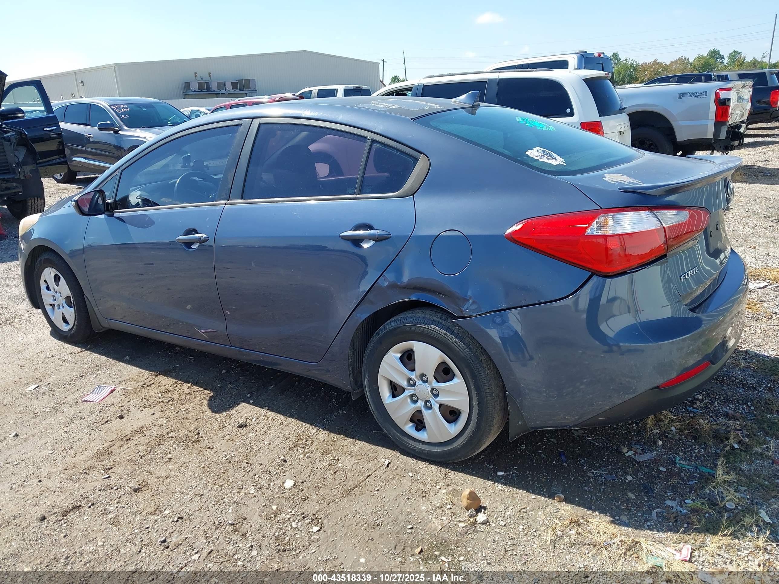 KIA FORTE image 3