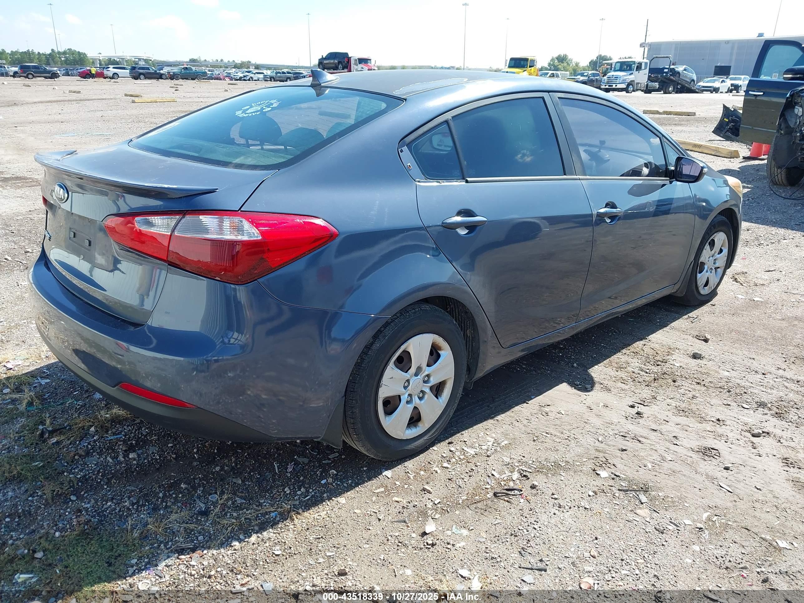 KIA FORTE image 4