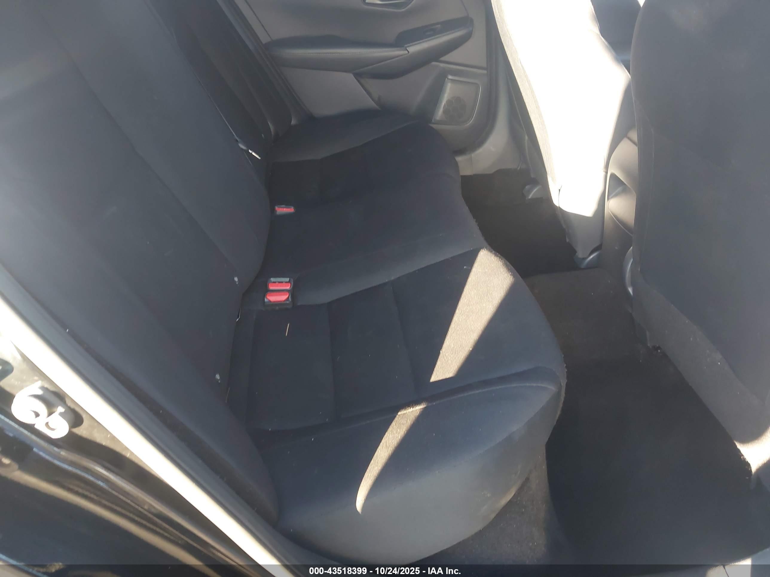 NISSAN SENTRA image 8