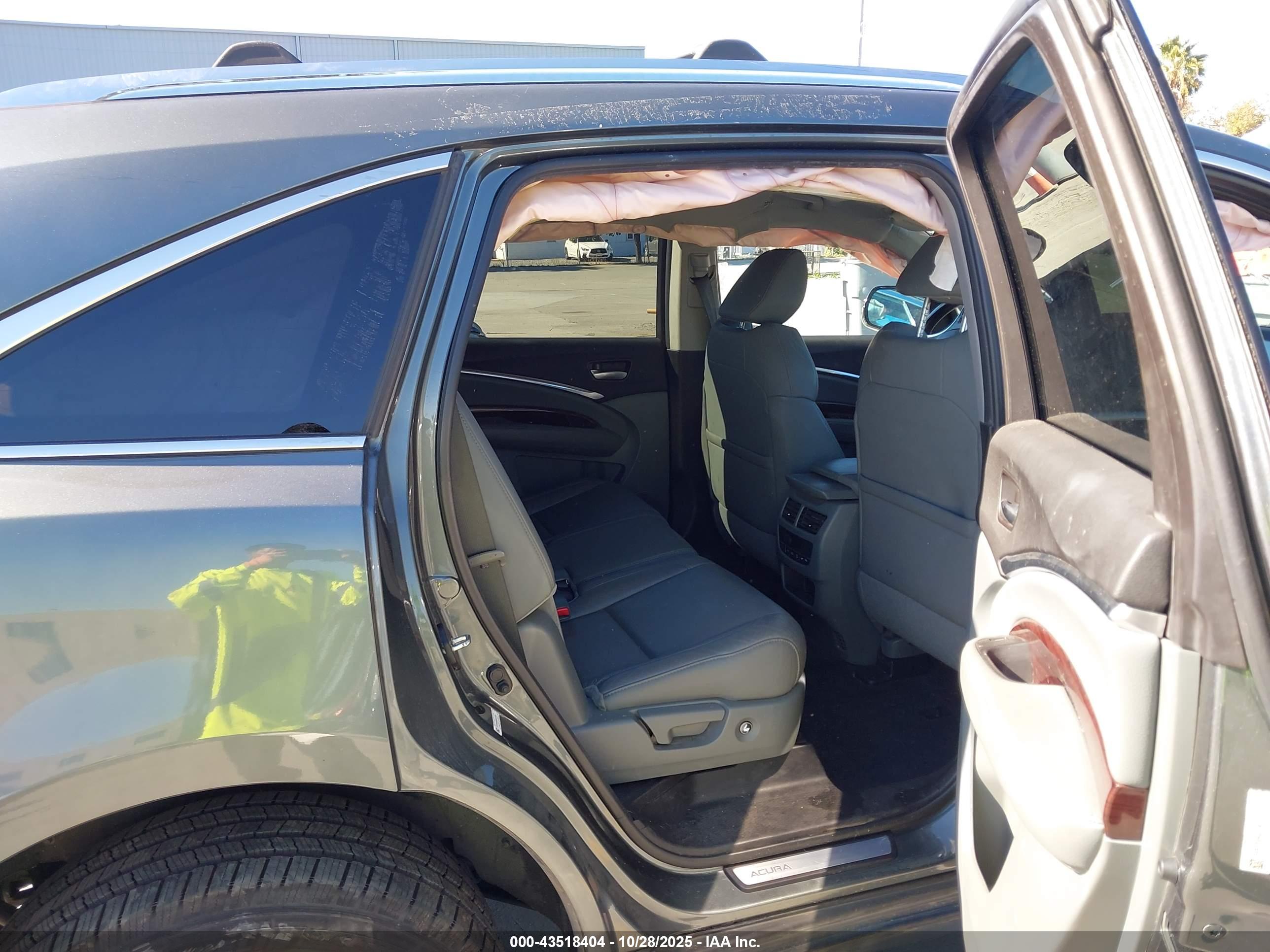 ACURA MDX image 8