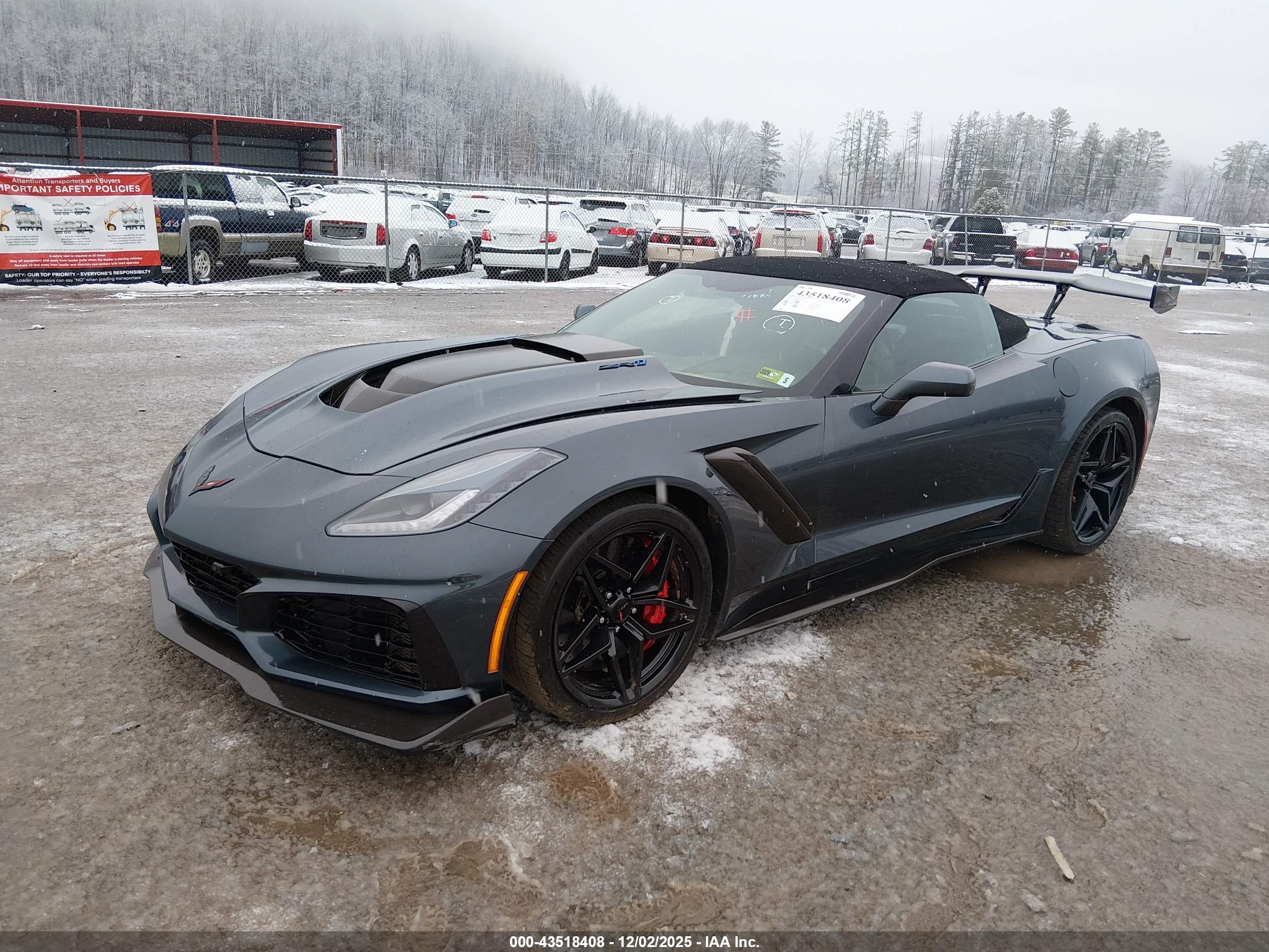 CHEVROLET CORVETTE image 2