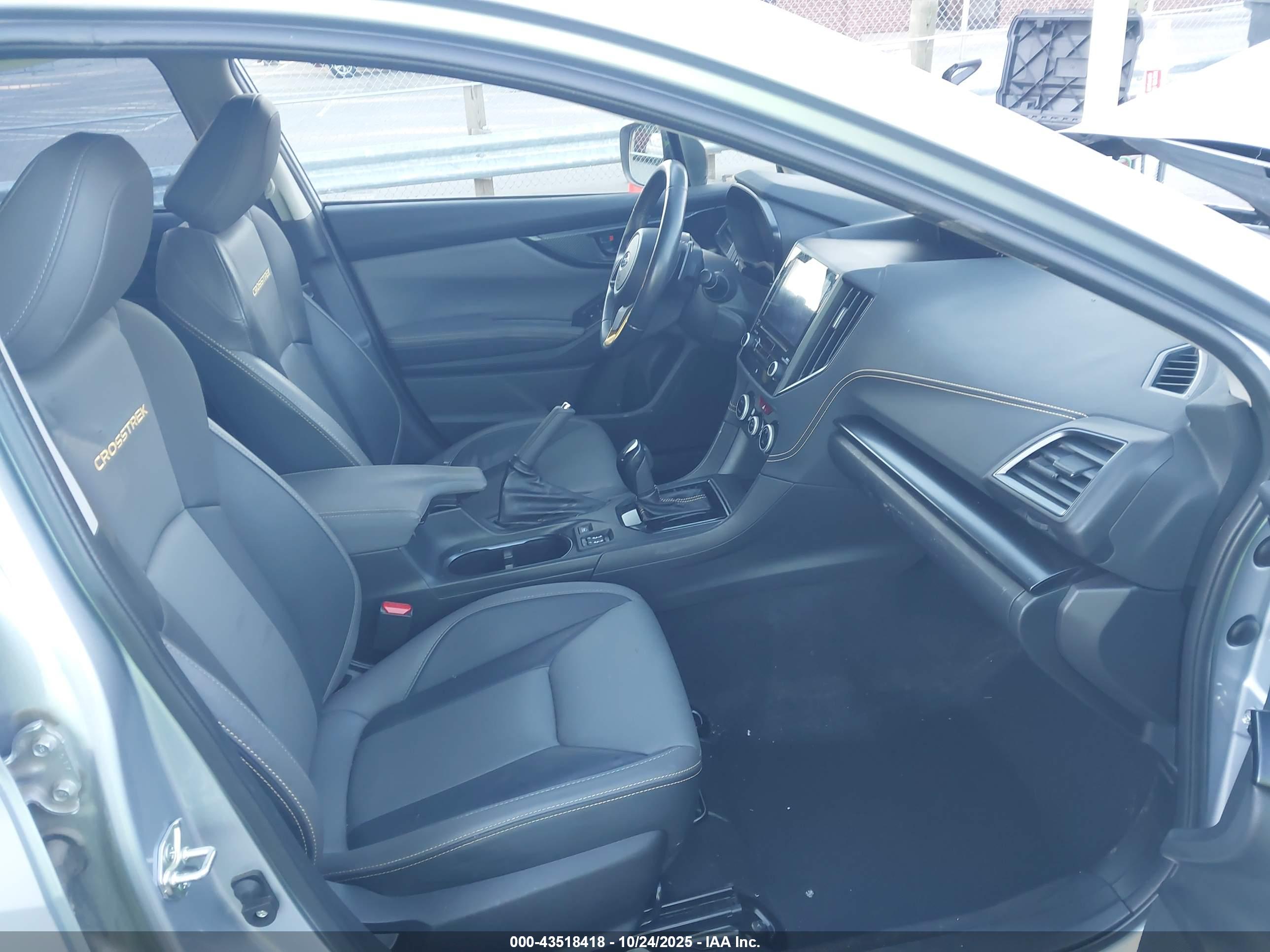SUBARU CROSSTREK image 5