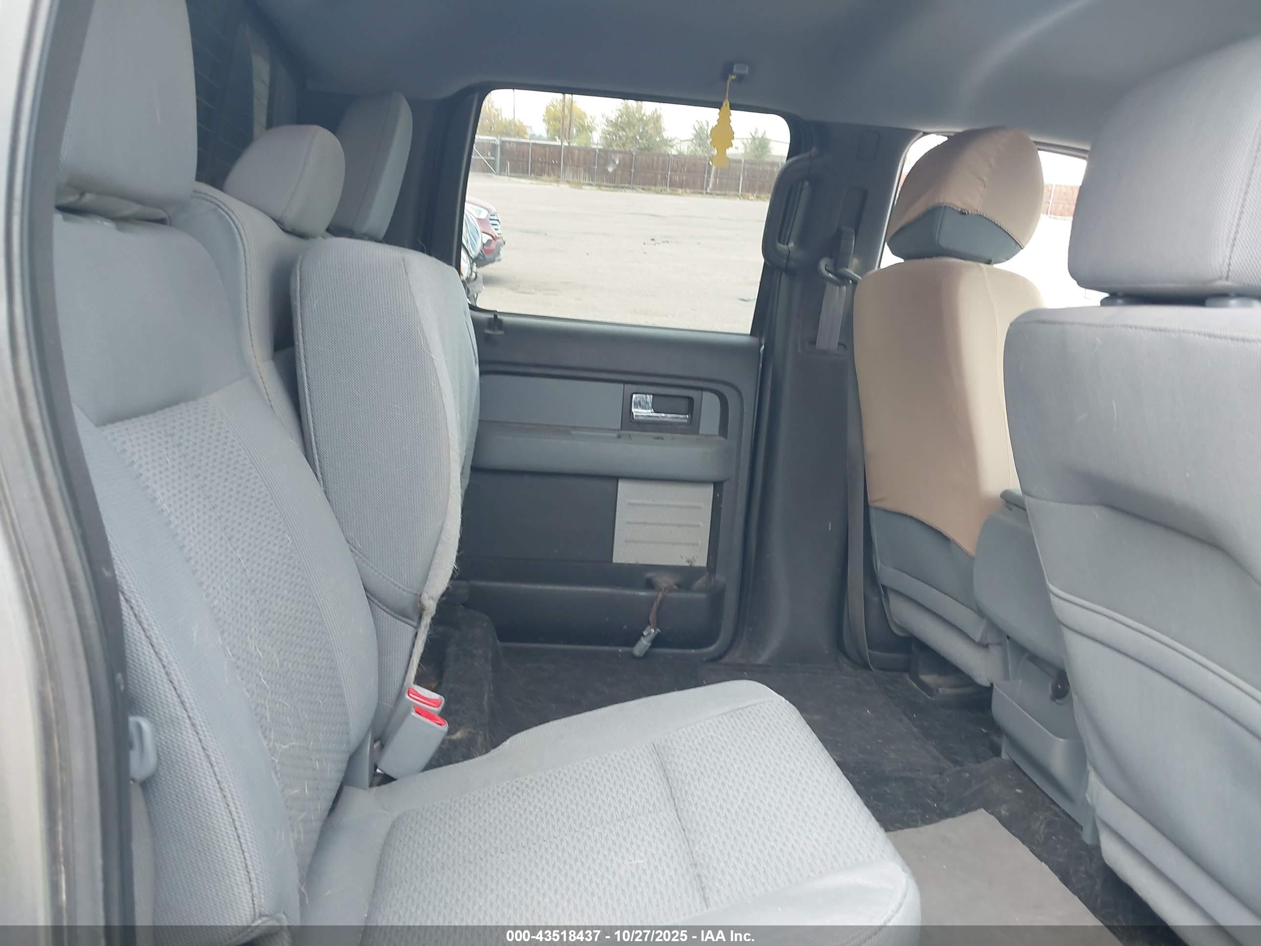 FORD F-150 image 8