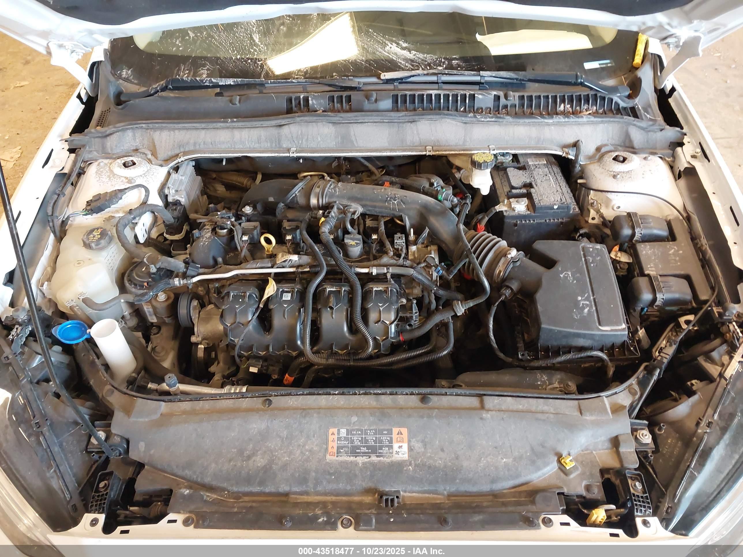 FORD FUSION image 10