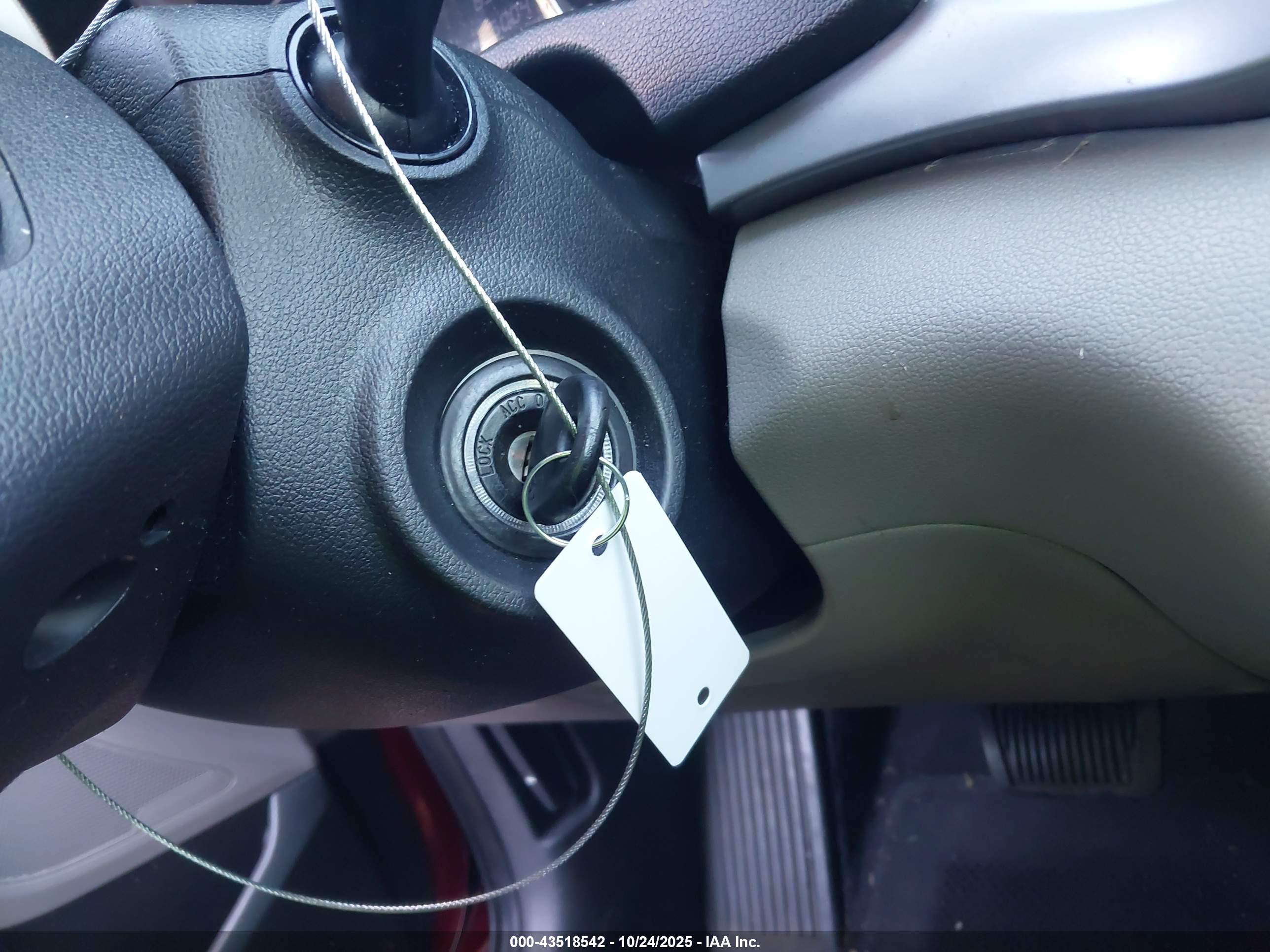 HYUNDAI ELANTRA image 11