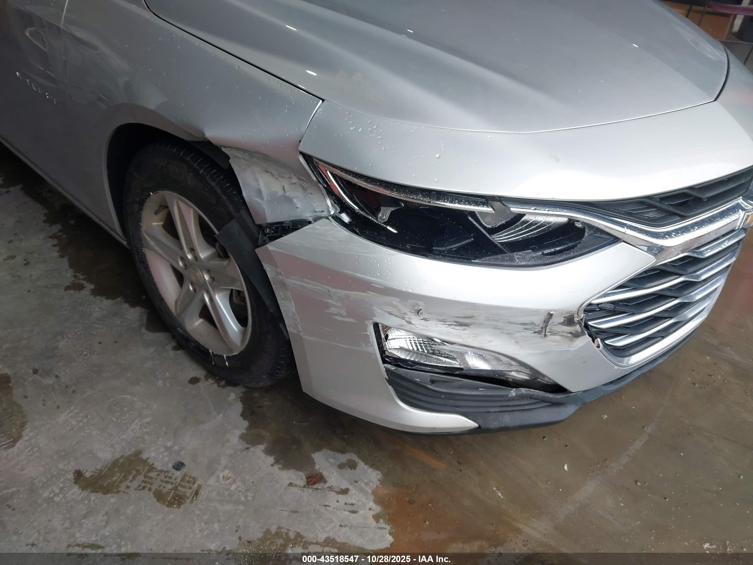 CHEVROLET MALIBU image 6