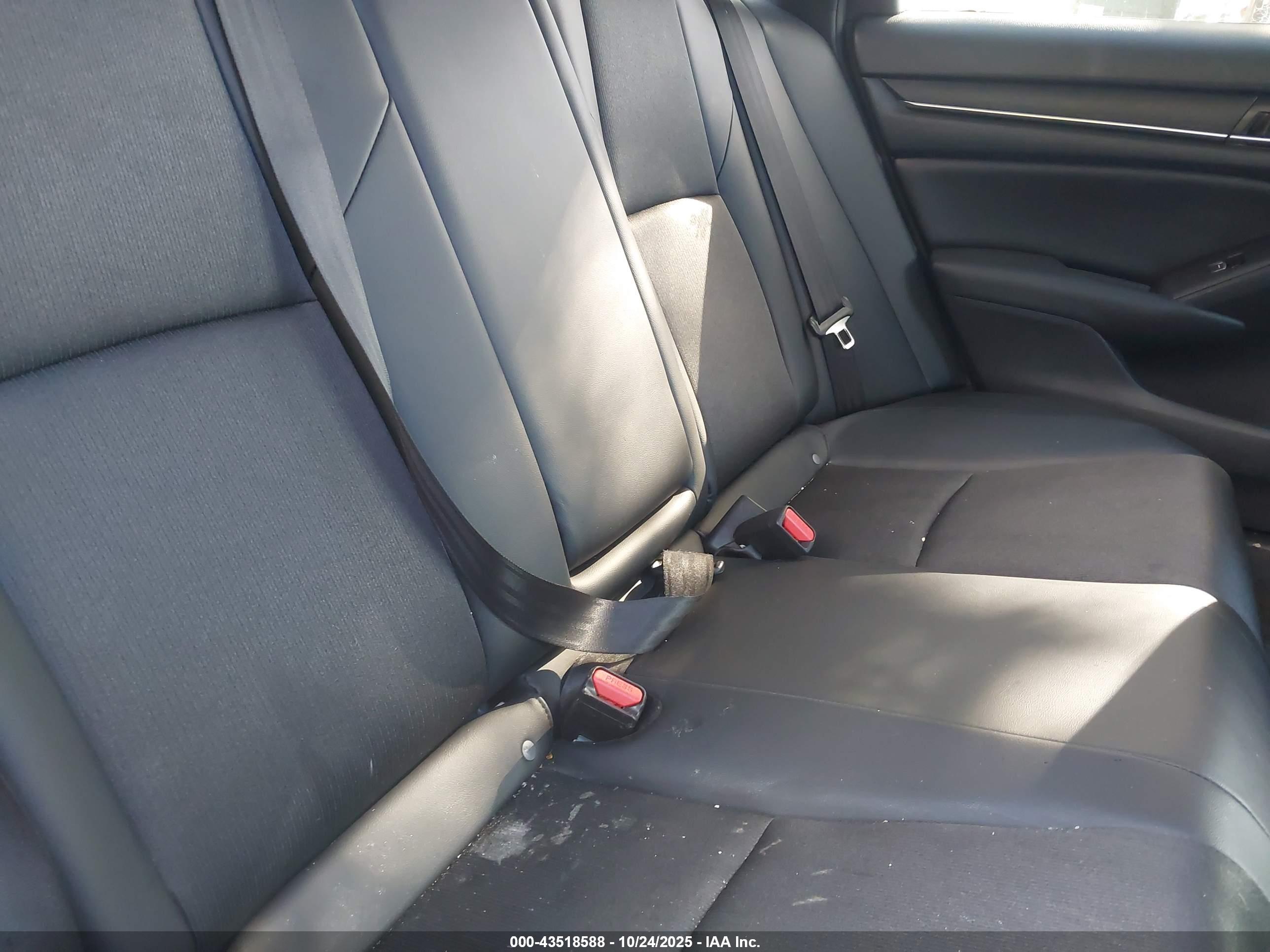 HONDA ACCORD image 8