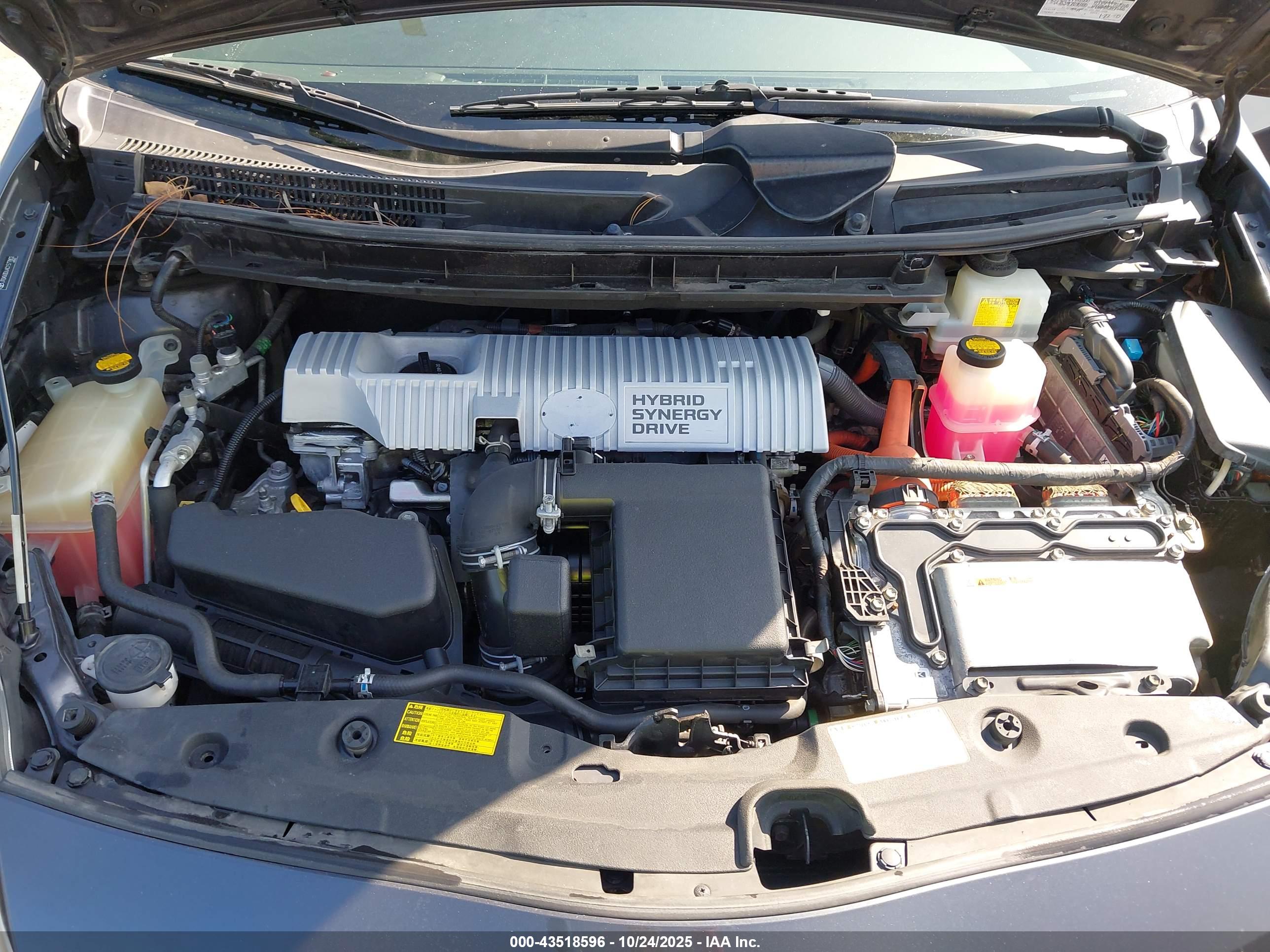 TOYOTA PRIUS image 10