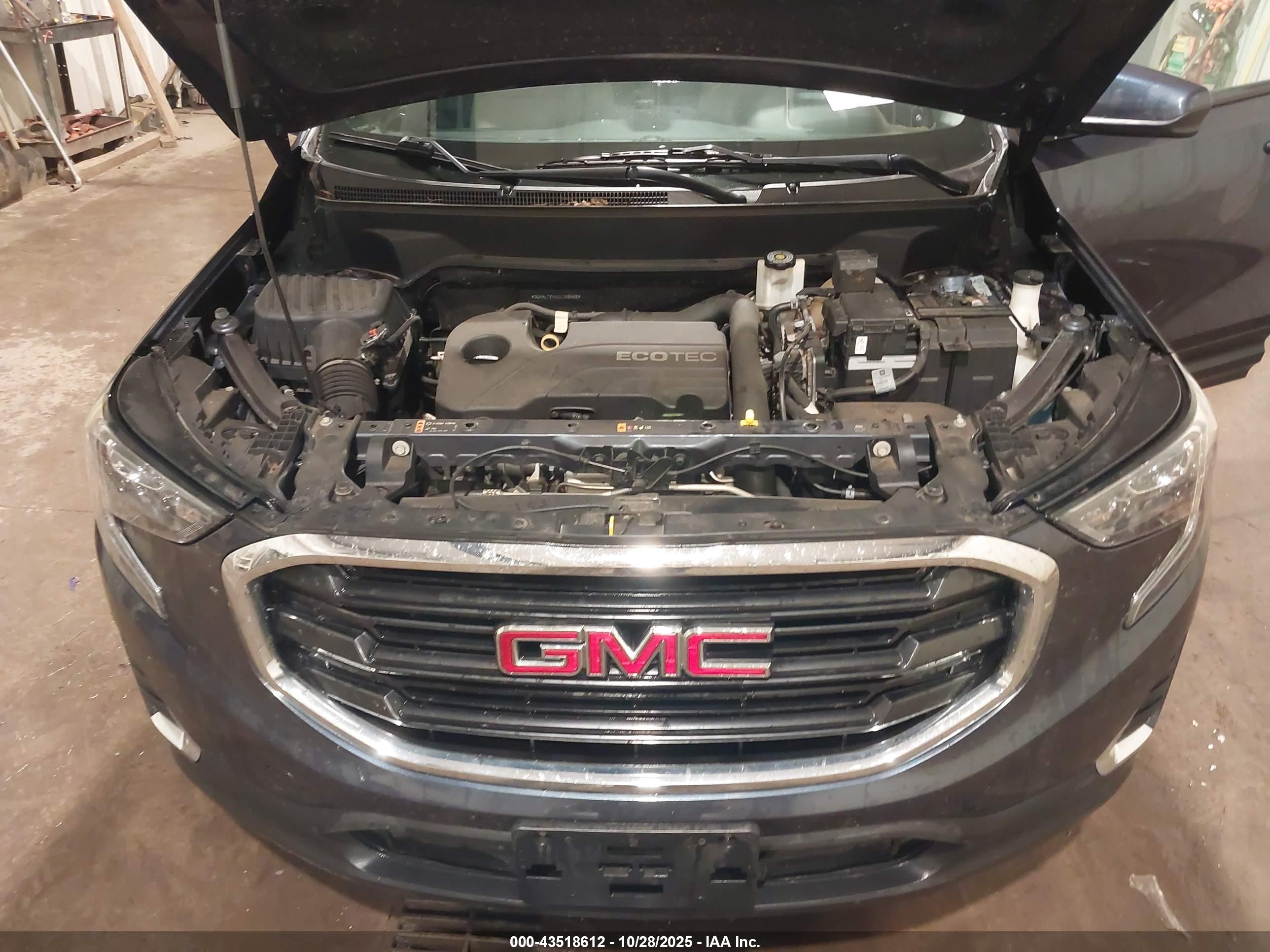 GMC TERRAIN image 10