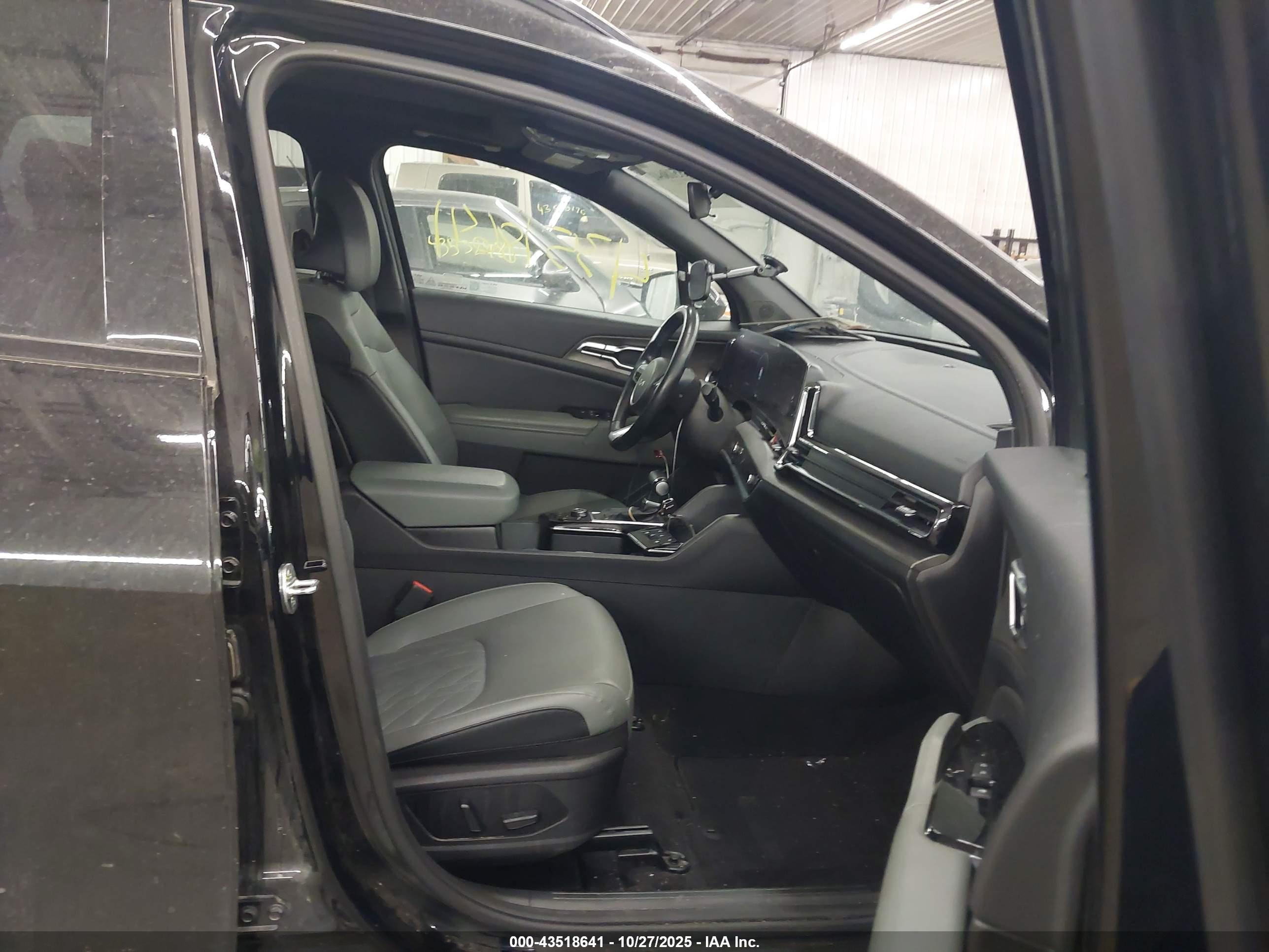 KIA SPORTAGE image 5