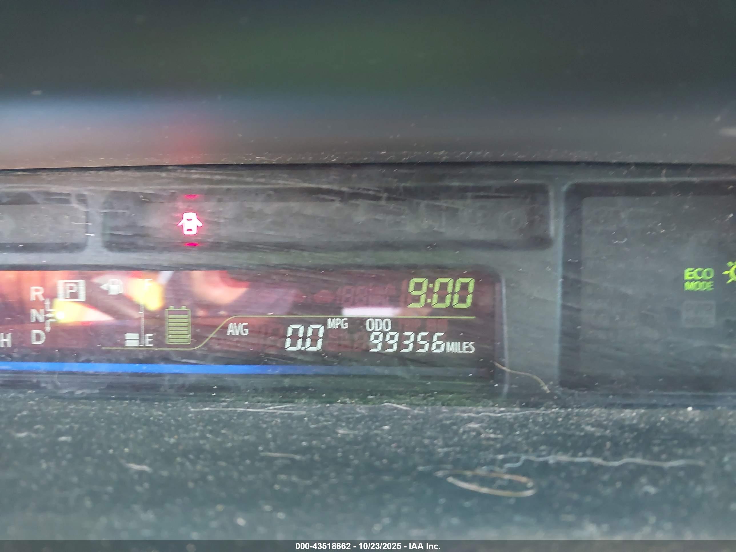 TOYOTA PRIUS image 7