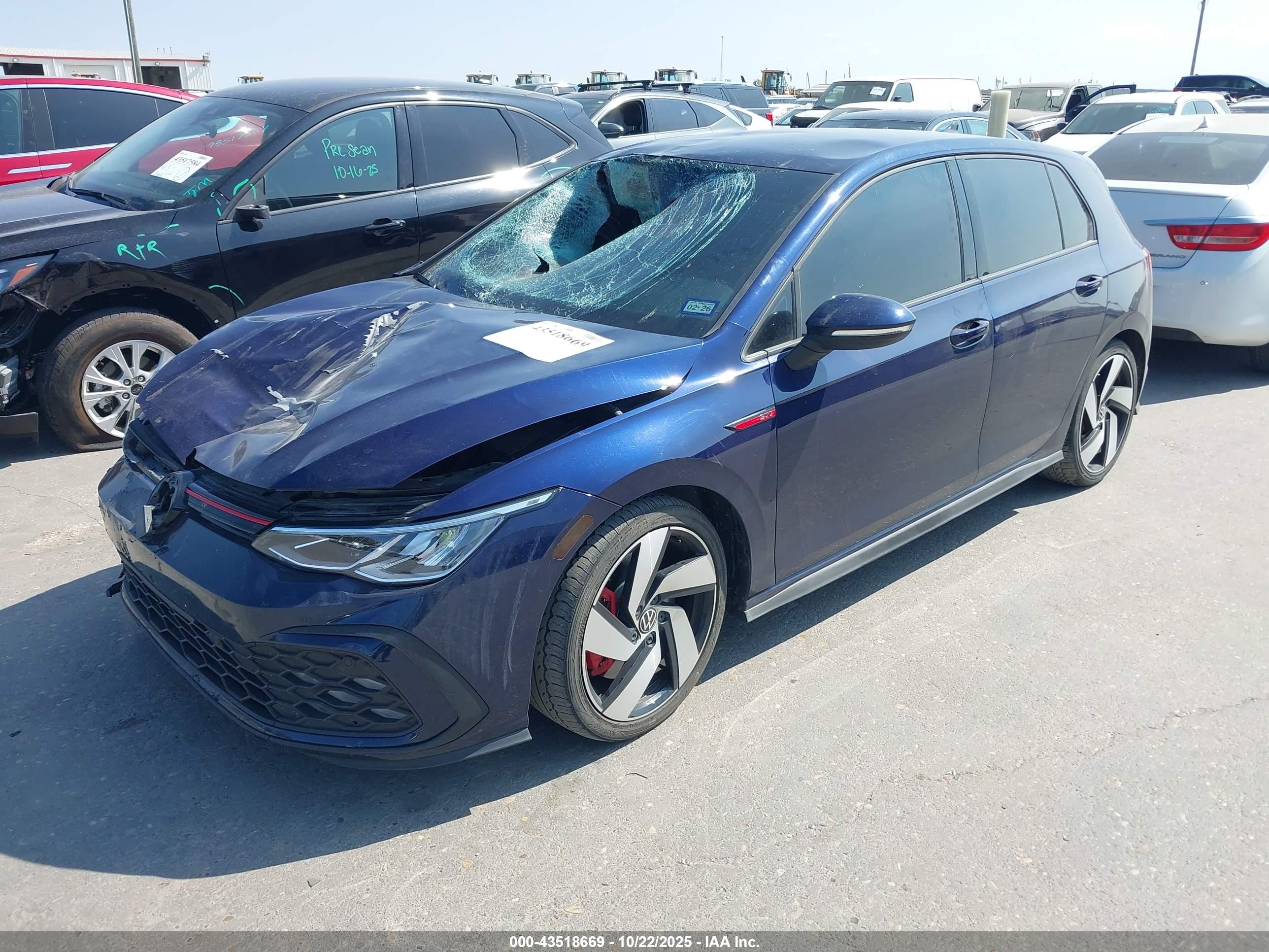 VOLKSWAGEN GOLF image 2
