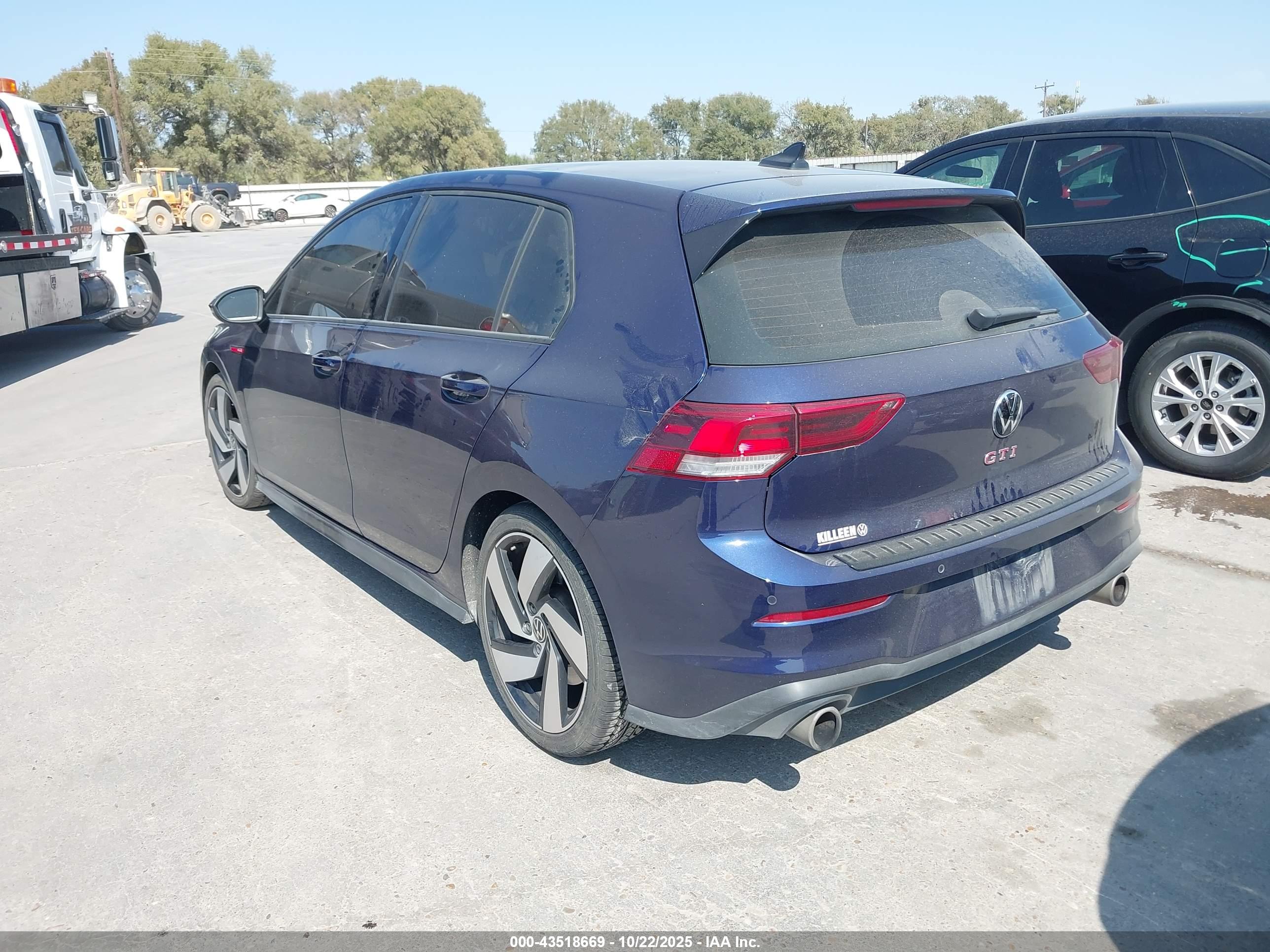 VOLKSWAGEN GOLF image 3