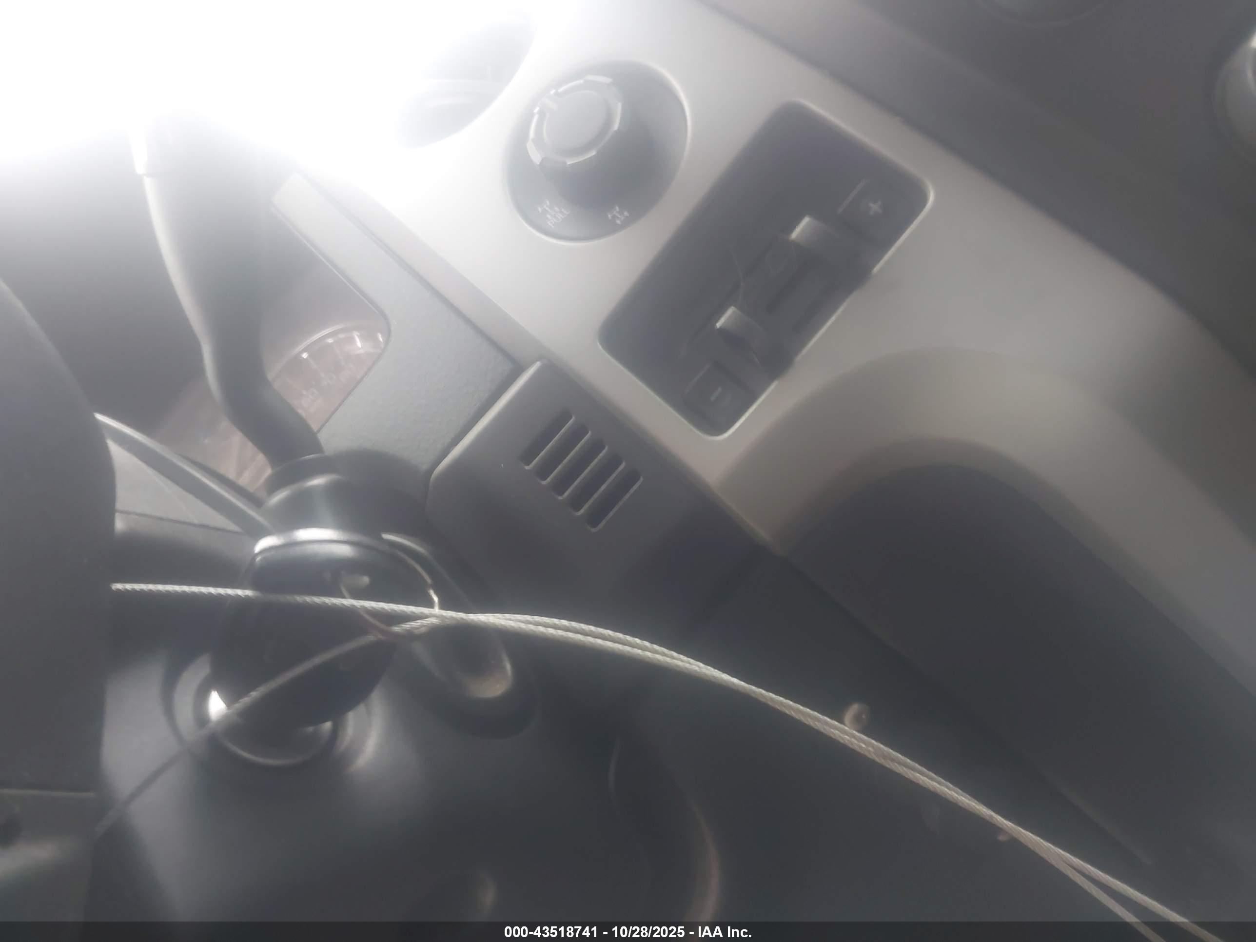 FORD F-150 image 11