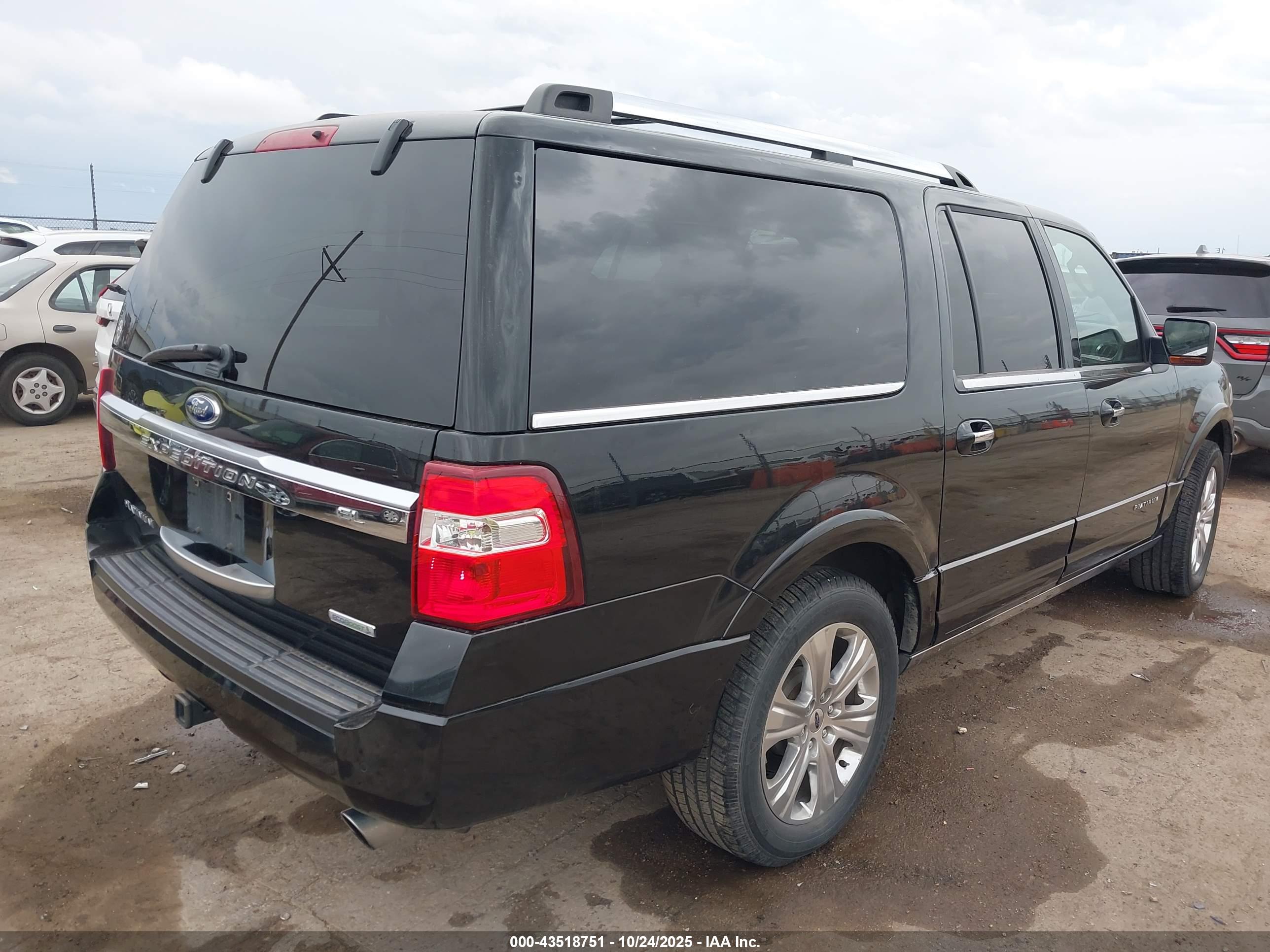 FORD EXPEDITION image 4