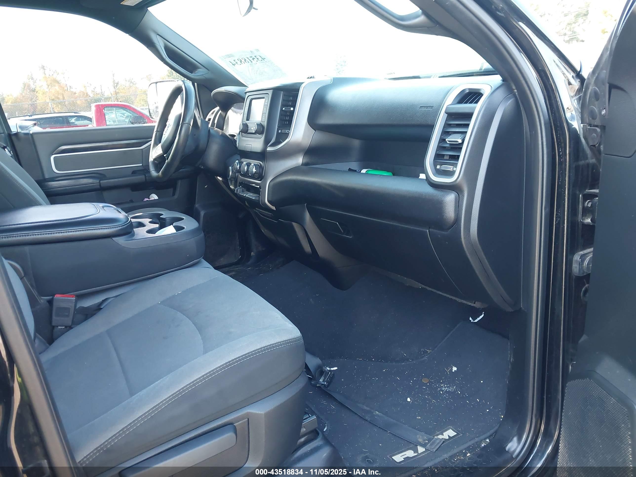RAM 2500 image 5