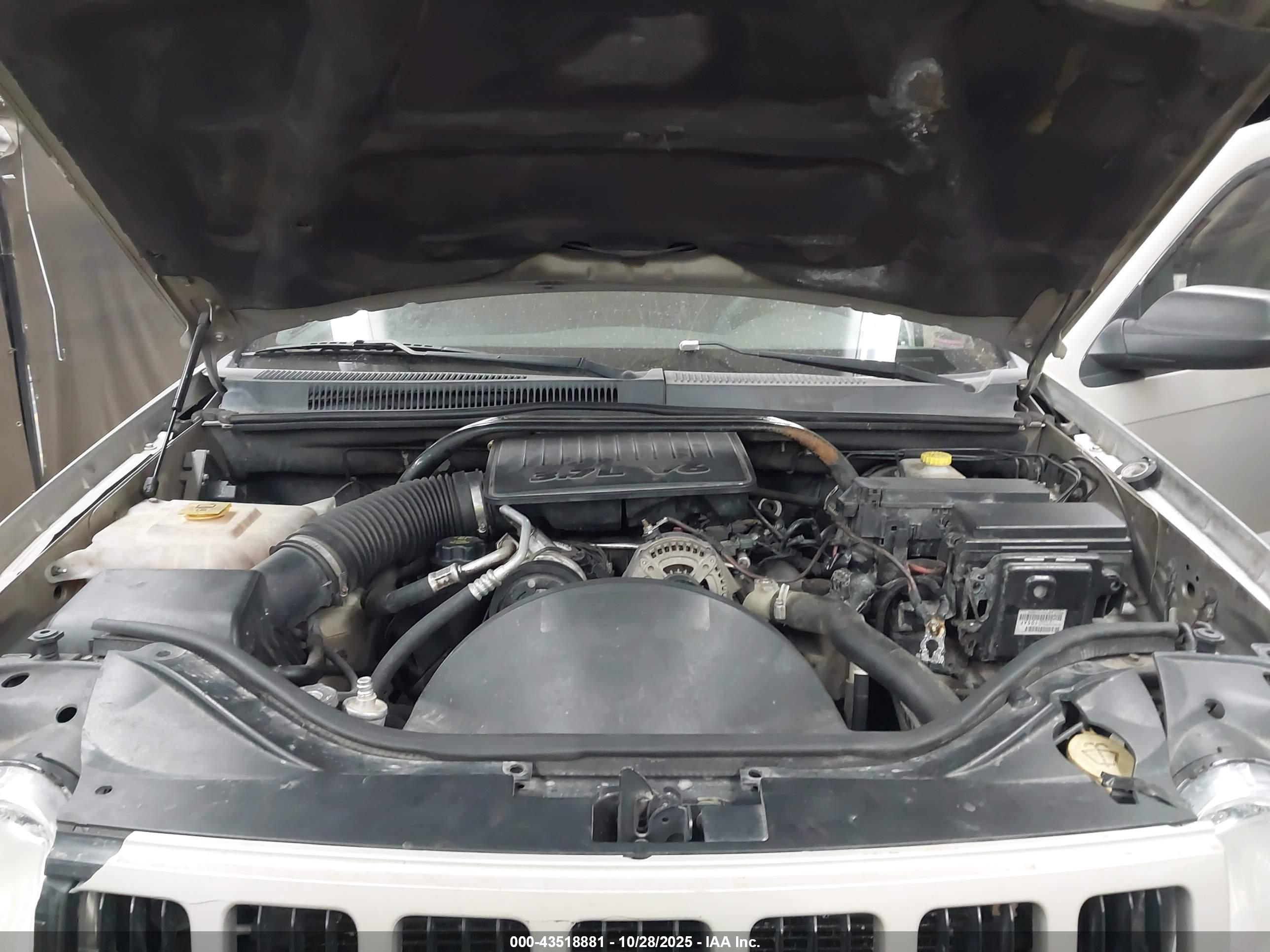 JEEP GRAND image 10