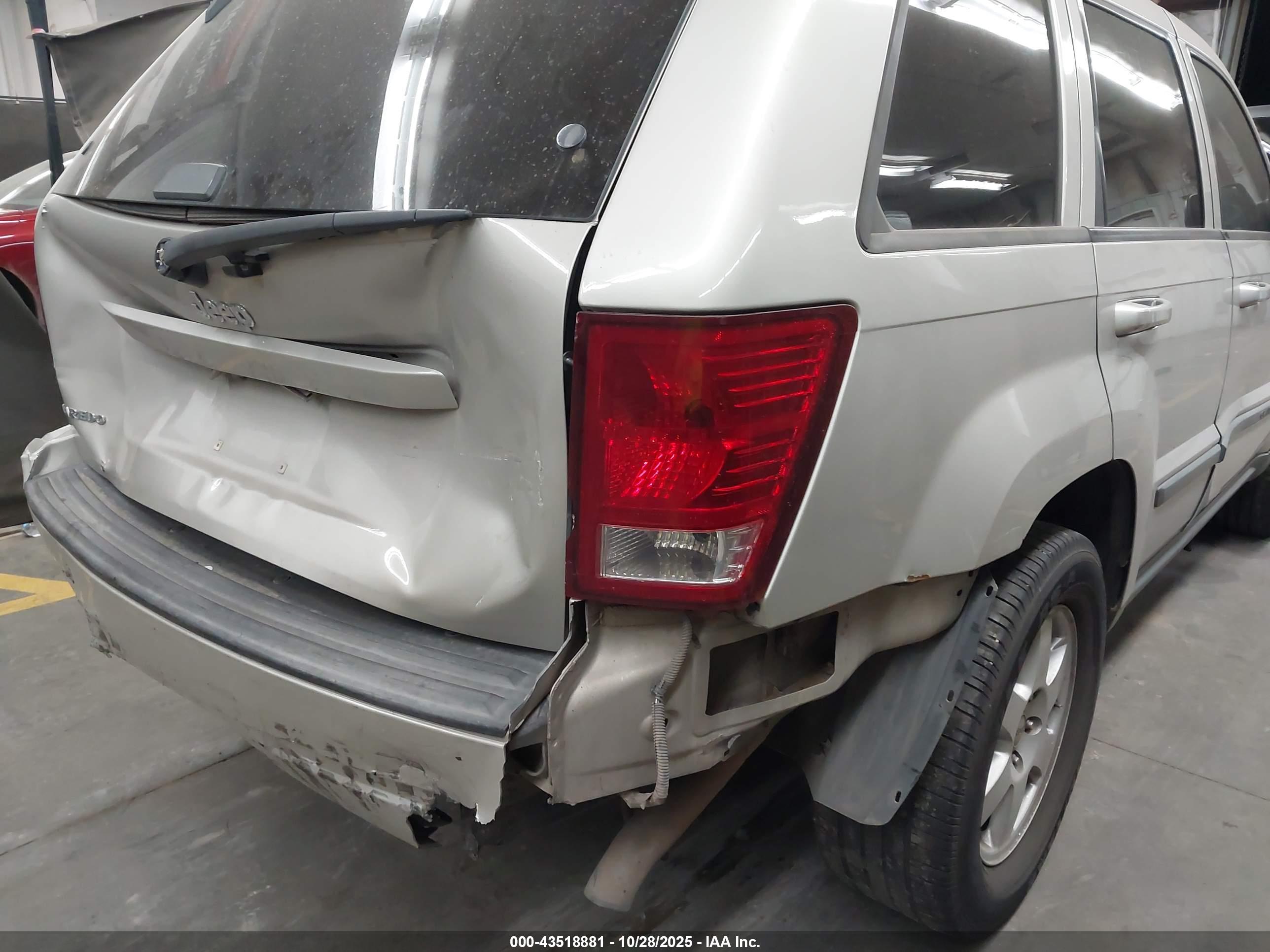 JEEP GRAND image 6
