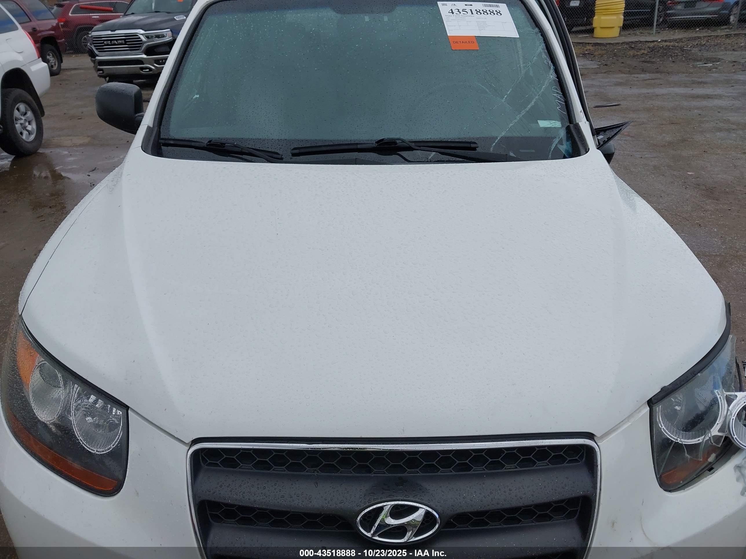 HYUNDAI SANTA image 10