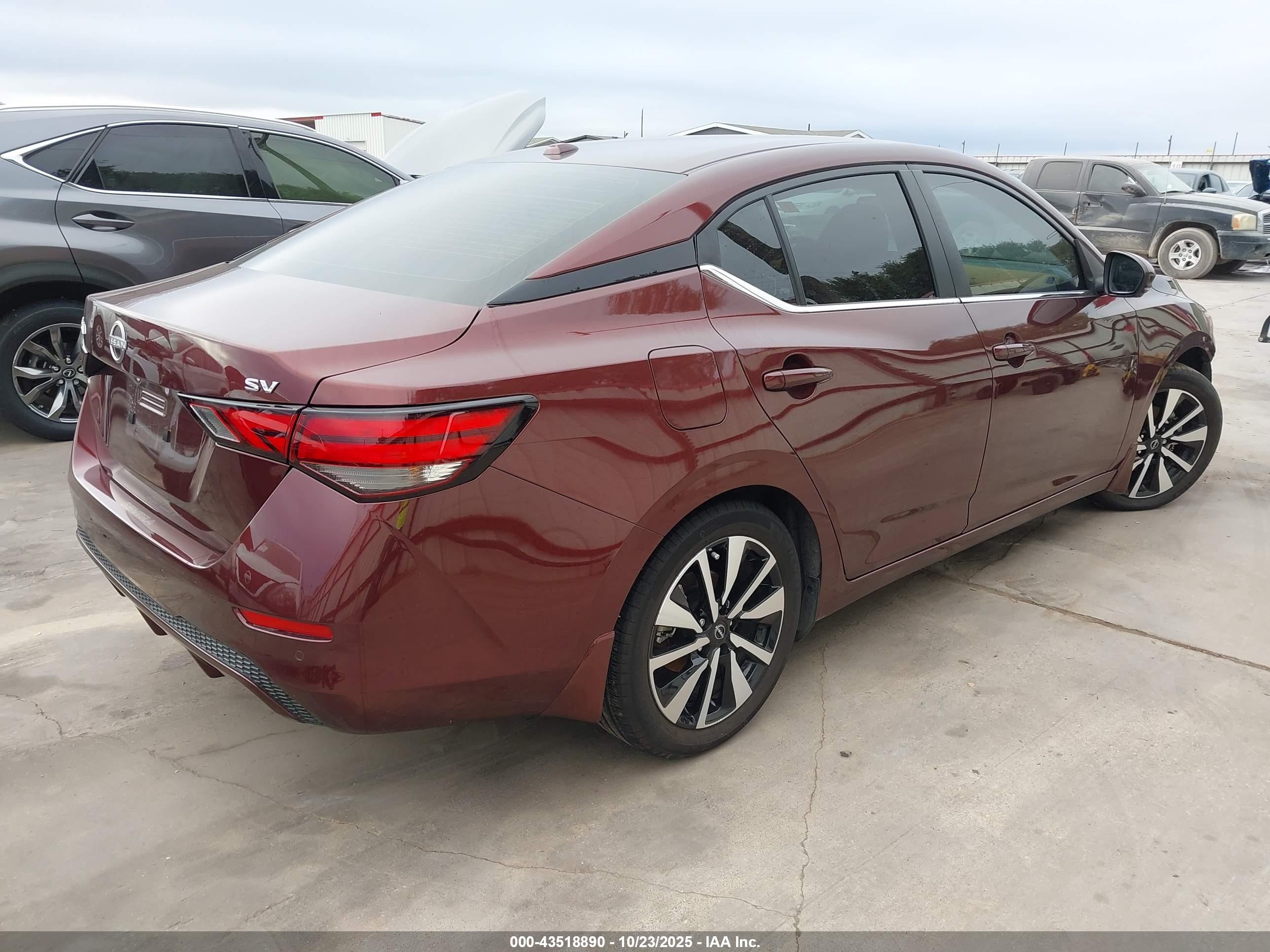 NISSAN SENTRA image 4