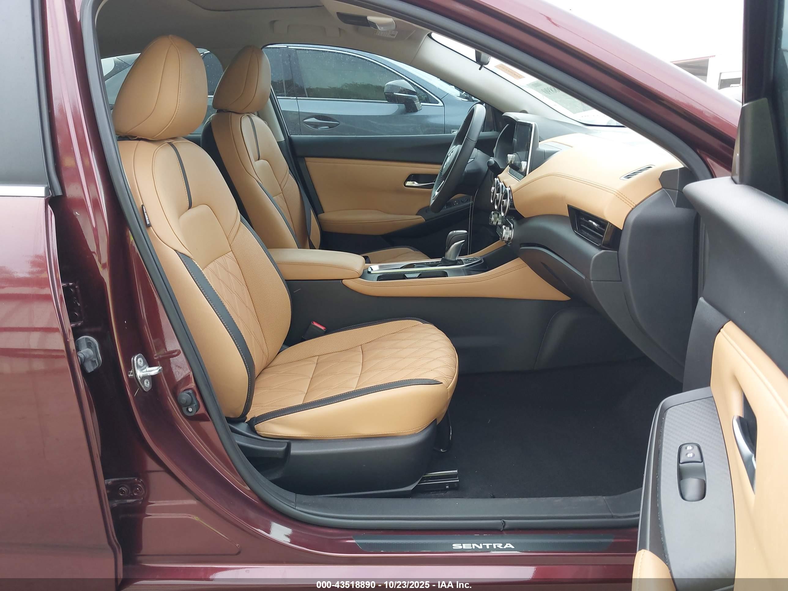 NISSAN SENTRA image 5