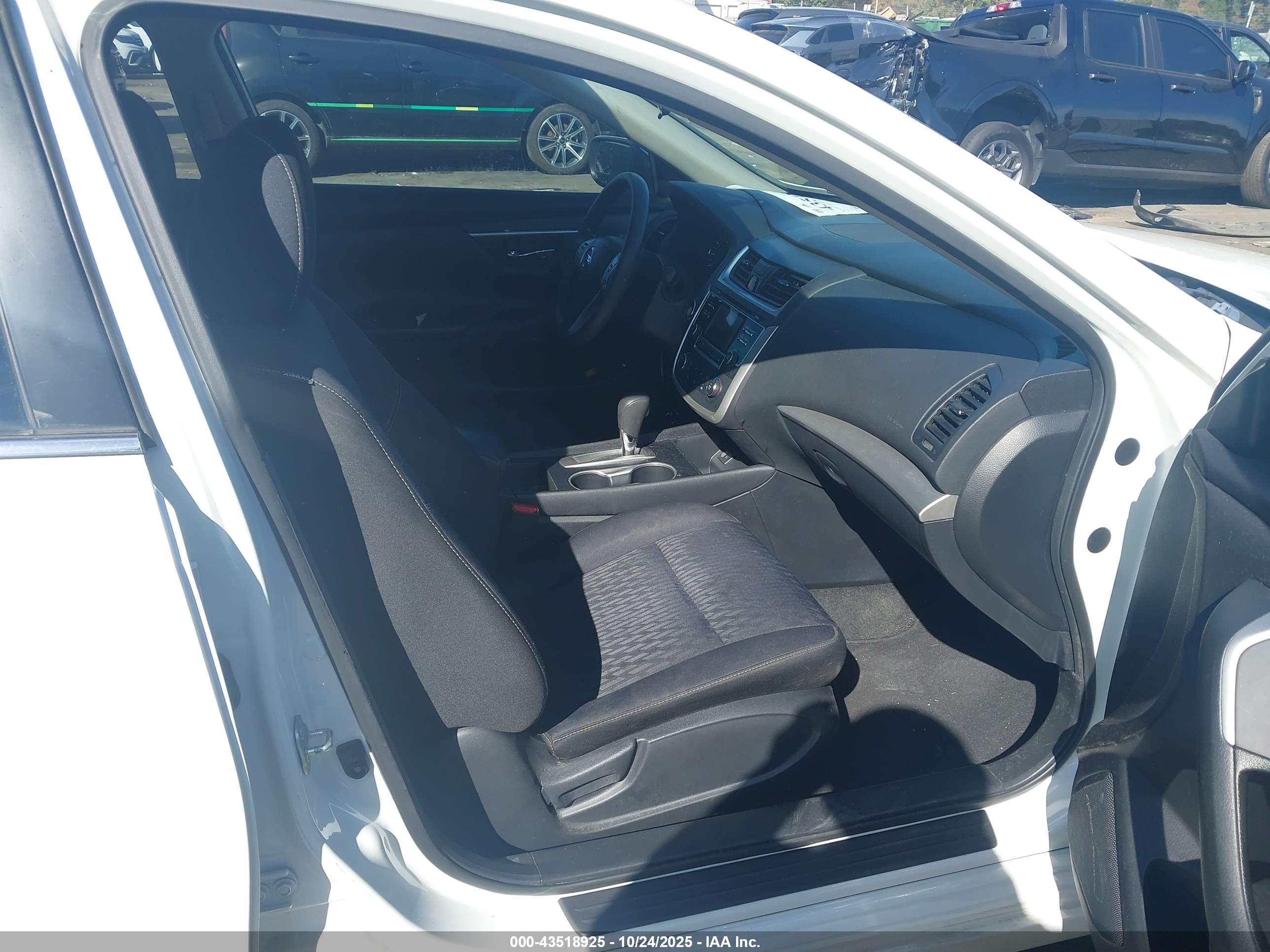 NISSAN ALTIMA image 5
