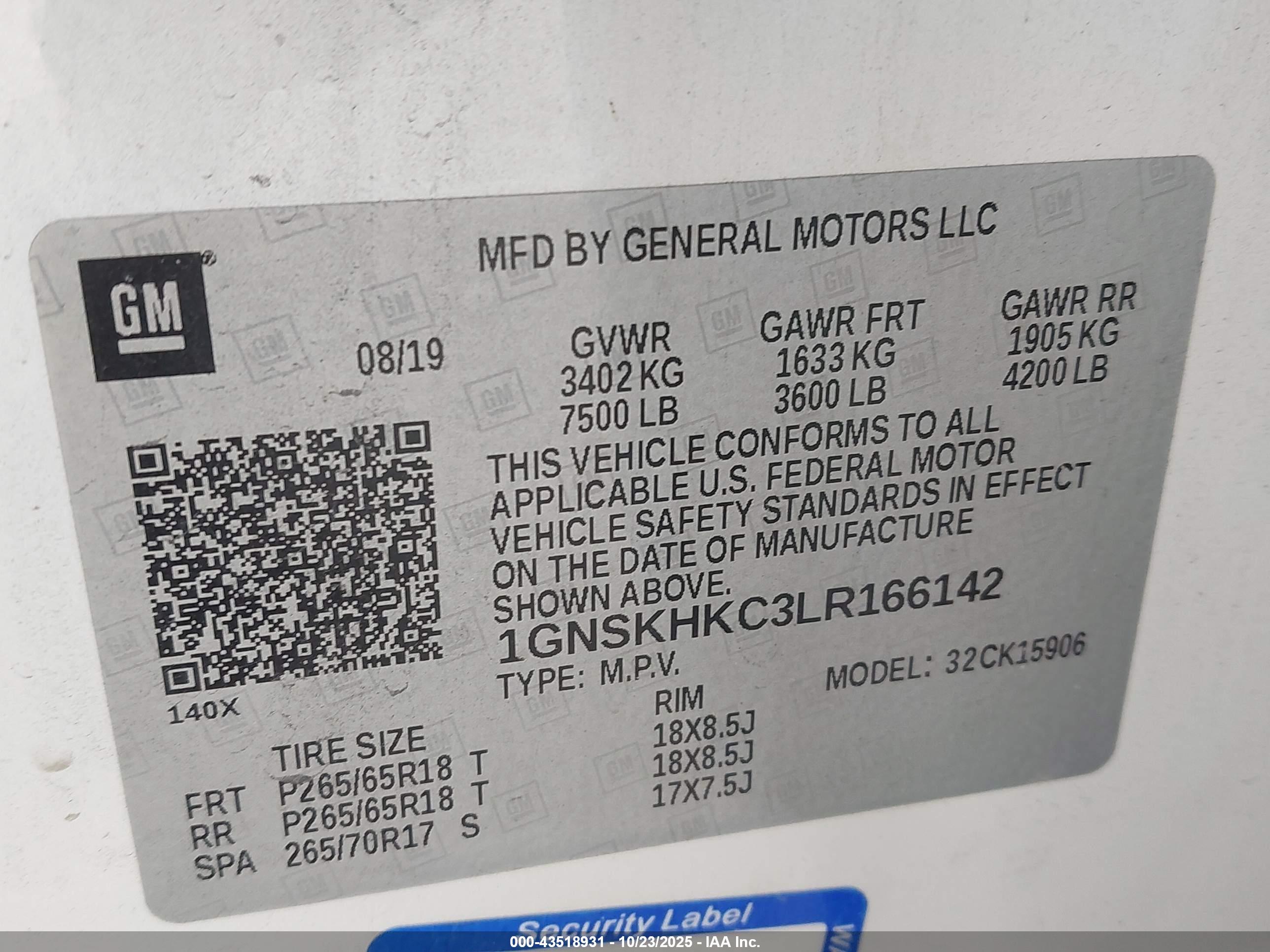 CHEVROLET SUBURBAN image 9