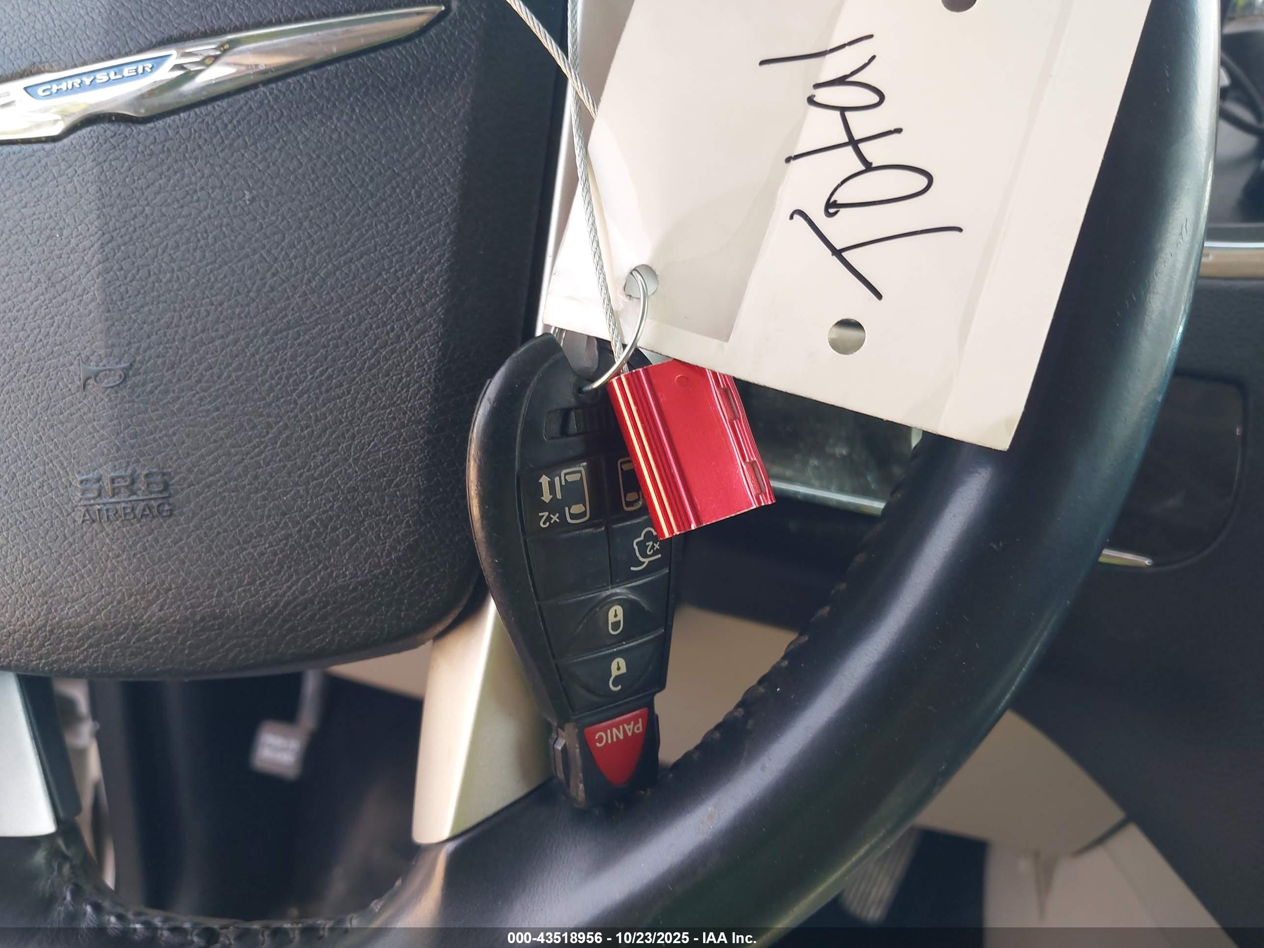 CHRYSLER TOWN image 11