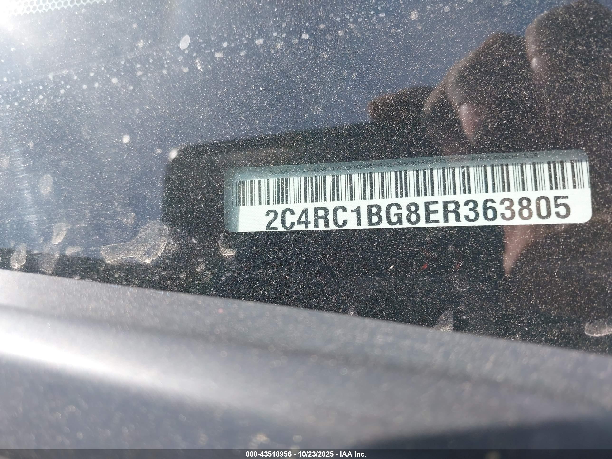 CHRYSLER TOWN image 9