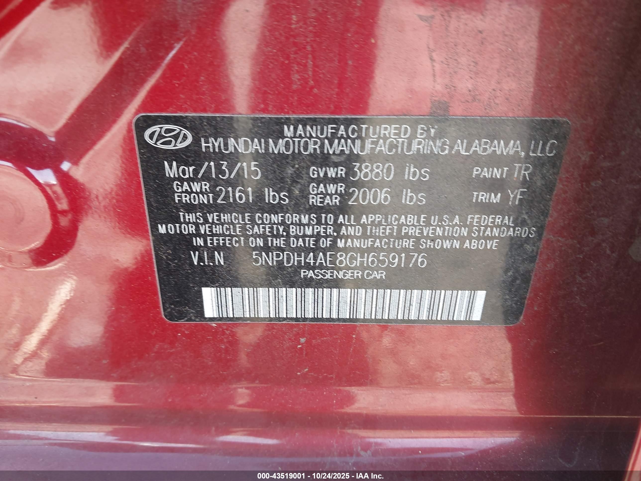 HYUNDAI ELANTRA image 9
