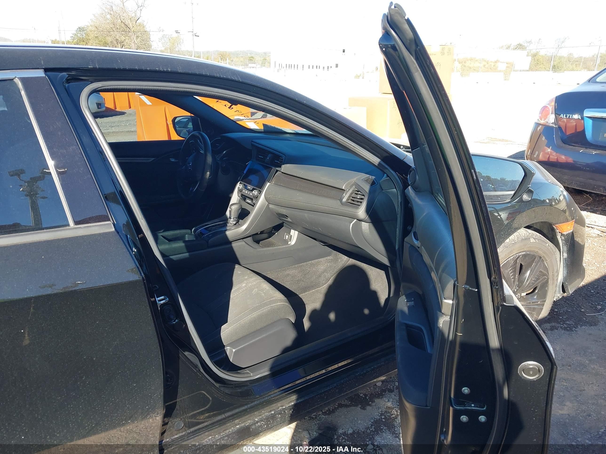 HONDA CIVIC image 5