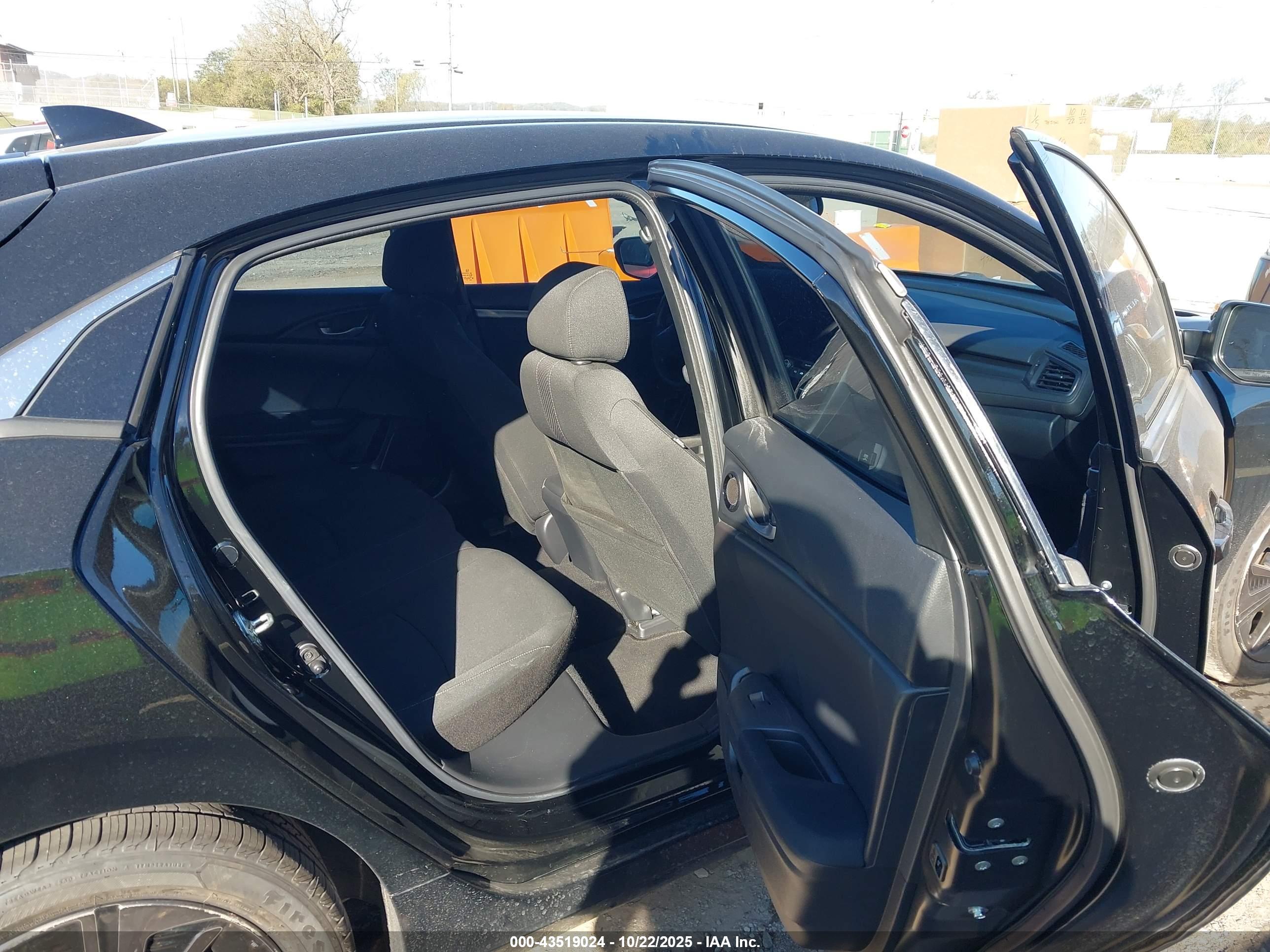HONDA CIVIC image 8