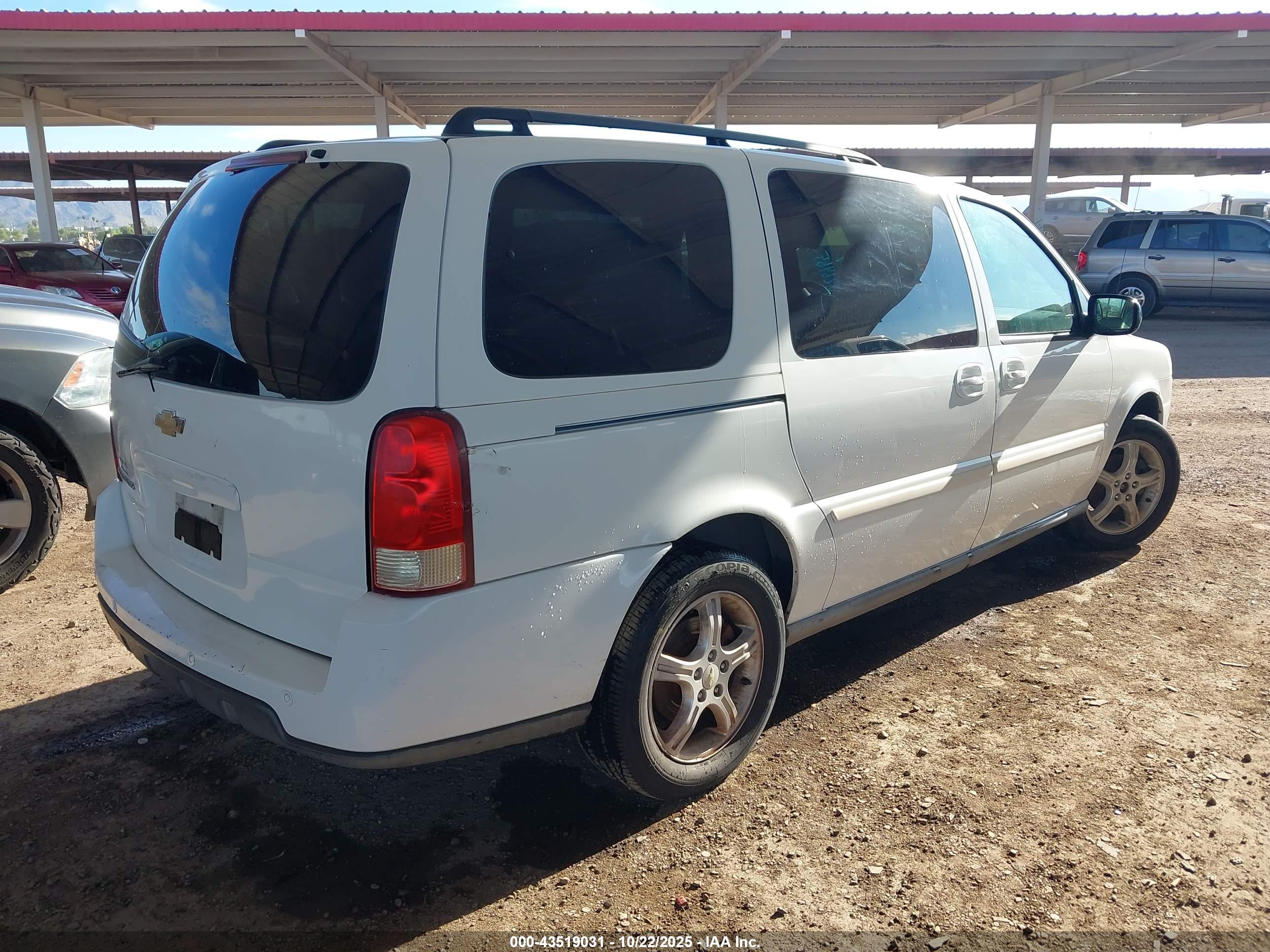 CHEVROLET UPLANDER image 4