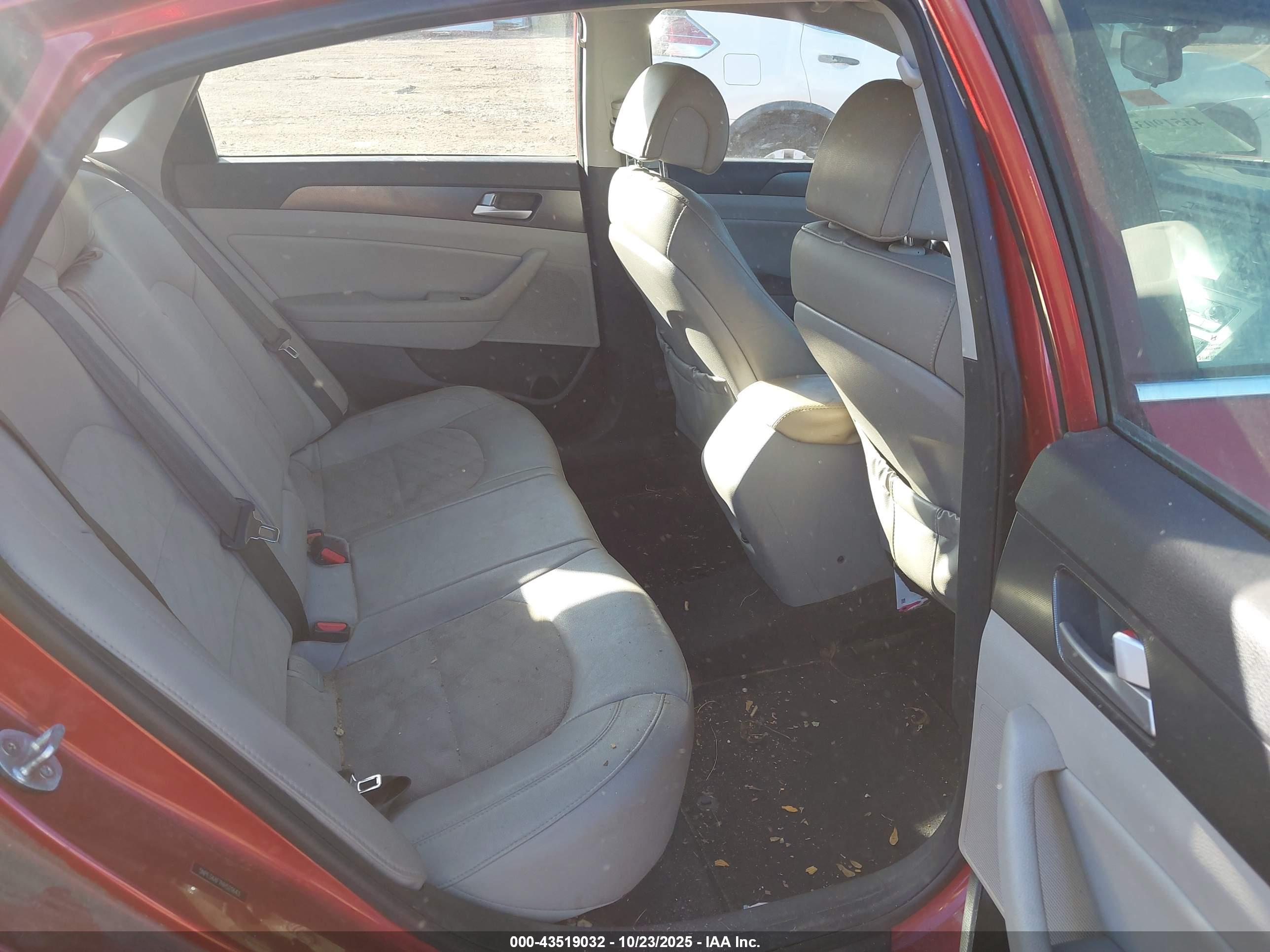 HYUNDAI SONATA image 8
