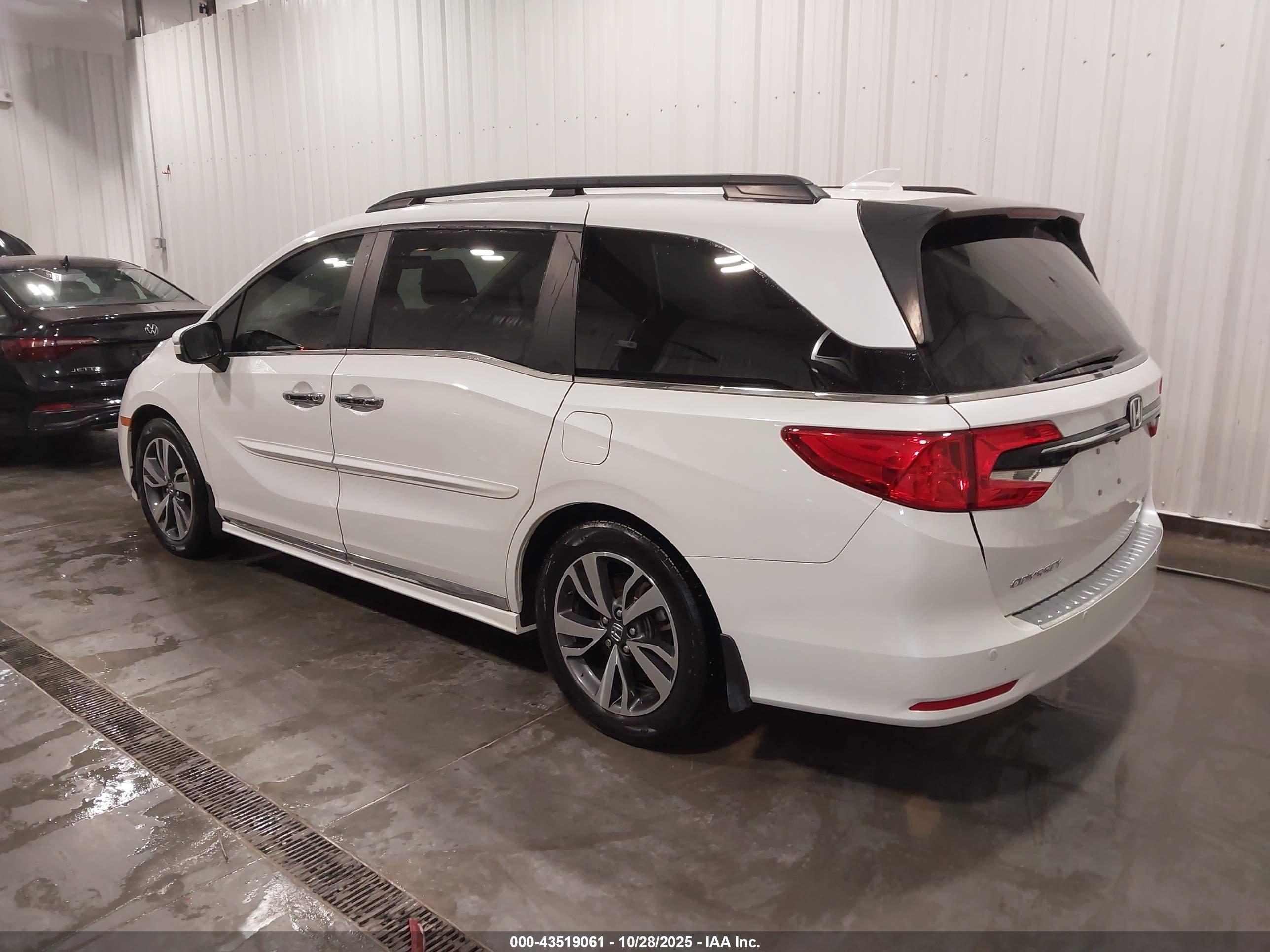 HONDA ODYSSEY image 3