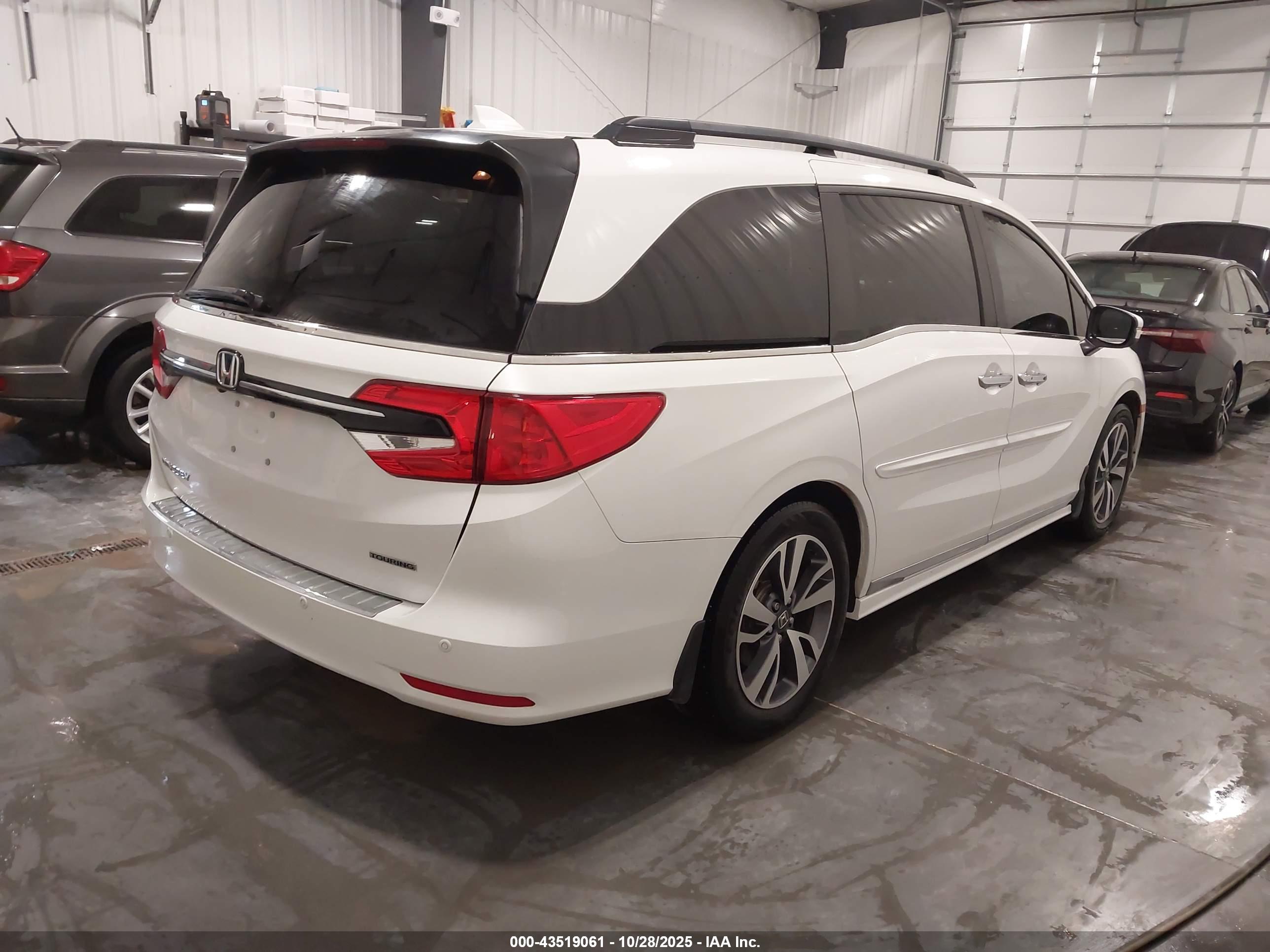 HONDA ODYSSEY image 4