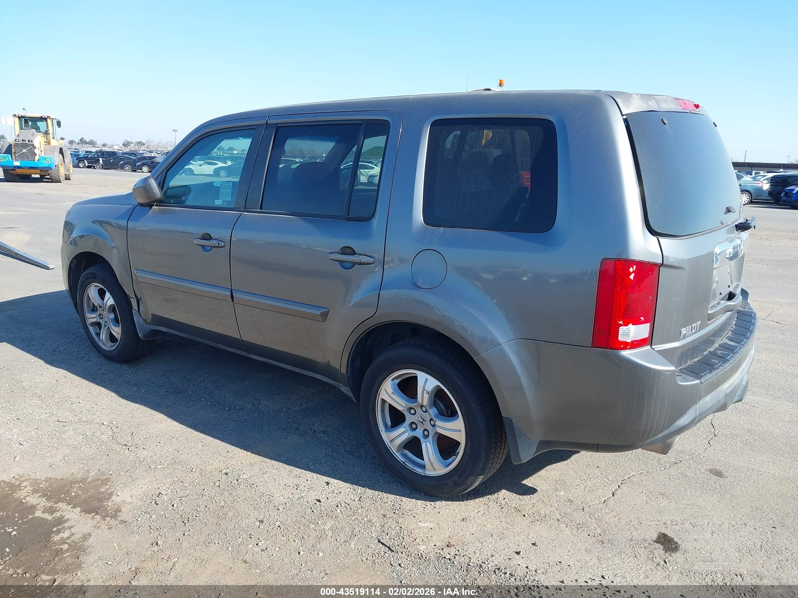 HONDA PILOT image 3
